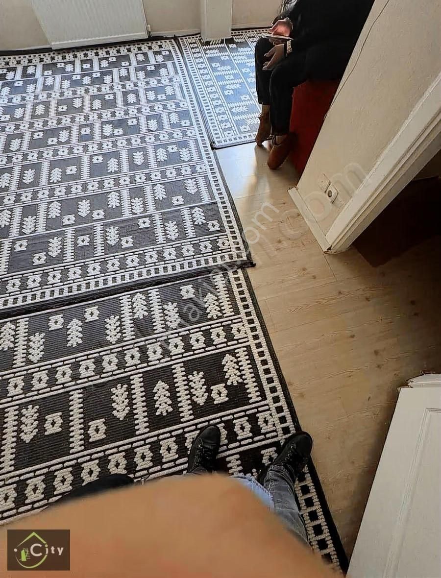 Odabaşında Kelami Tekkesi 2+1 80 M2 1.kat