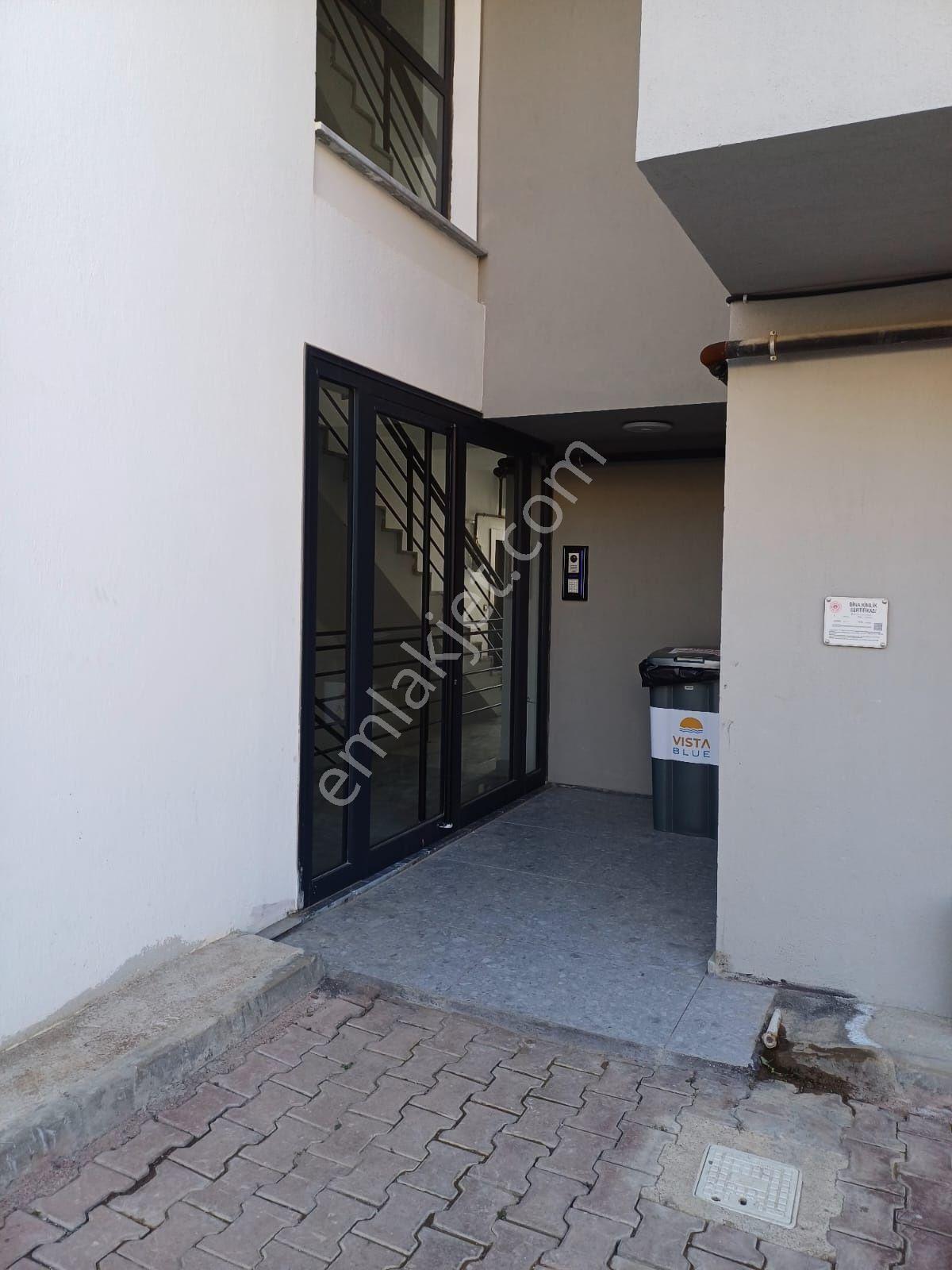 Kuşadasısitede Önü Havuz Ve Deniz Manzaralı Büyük 2+1 - Görsel 15