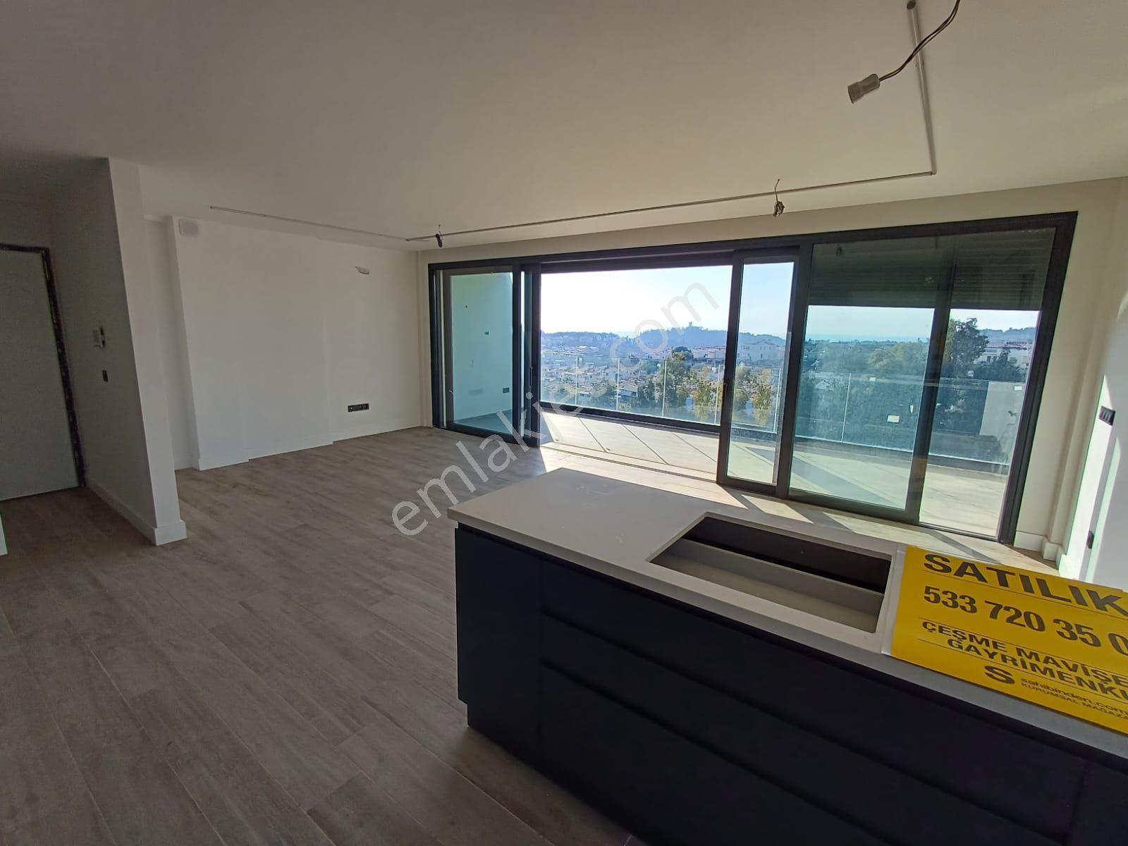 Kuşadasısitede Önü Havuz Ve Deniz Manzaralı Büyük 2+1 - Görsel 27