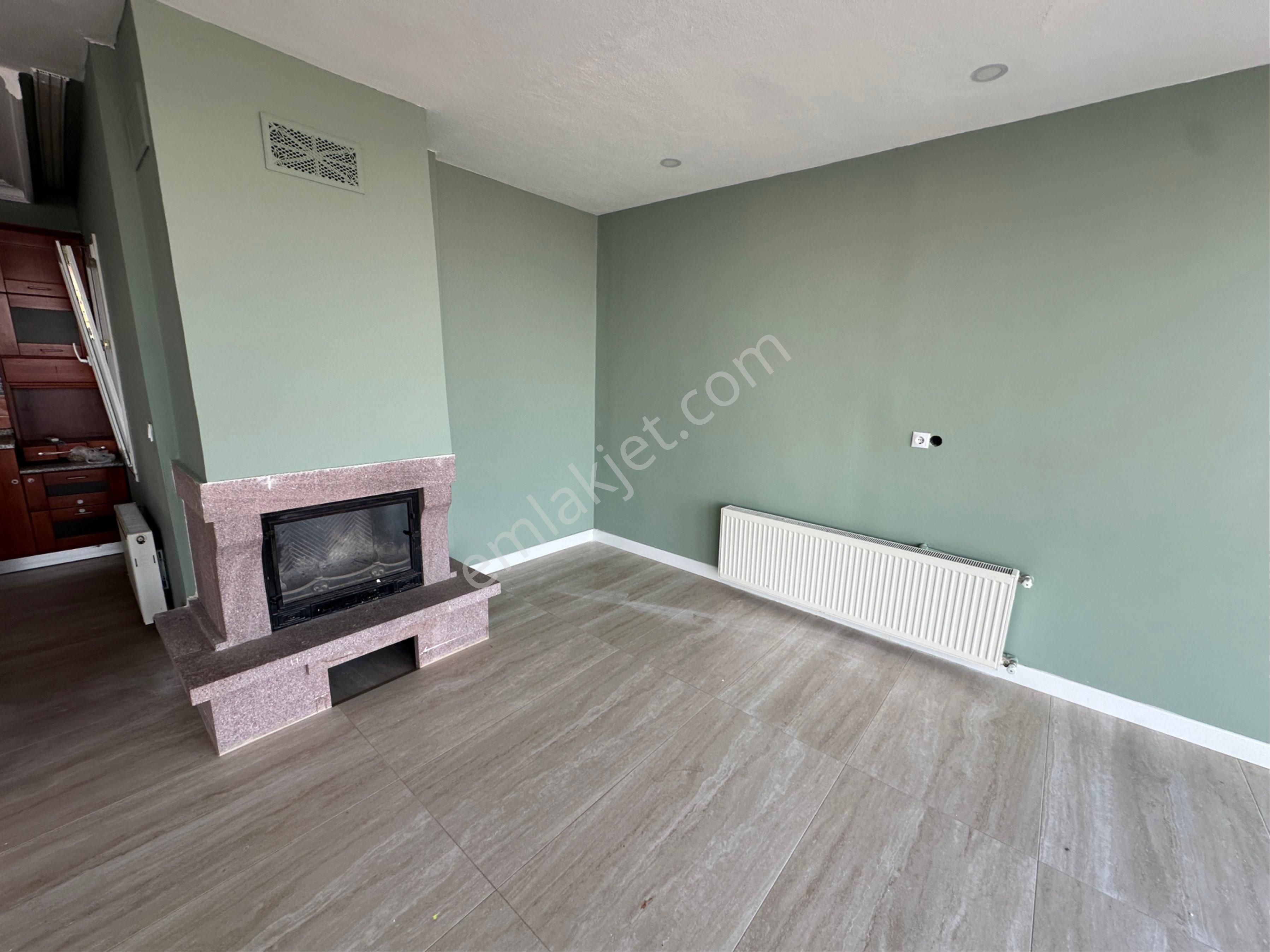 Avcı'dan Altınoluk 3+1 Villa Manzara Otopark Sömine 368m2 Arsa - Görsel 16