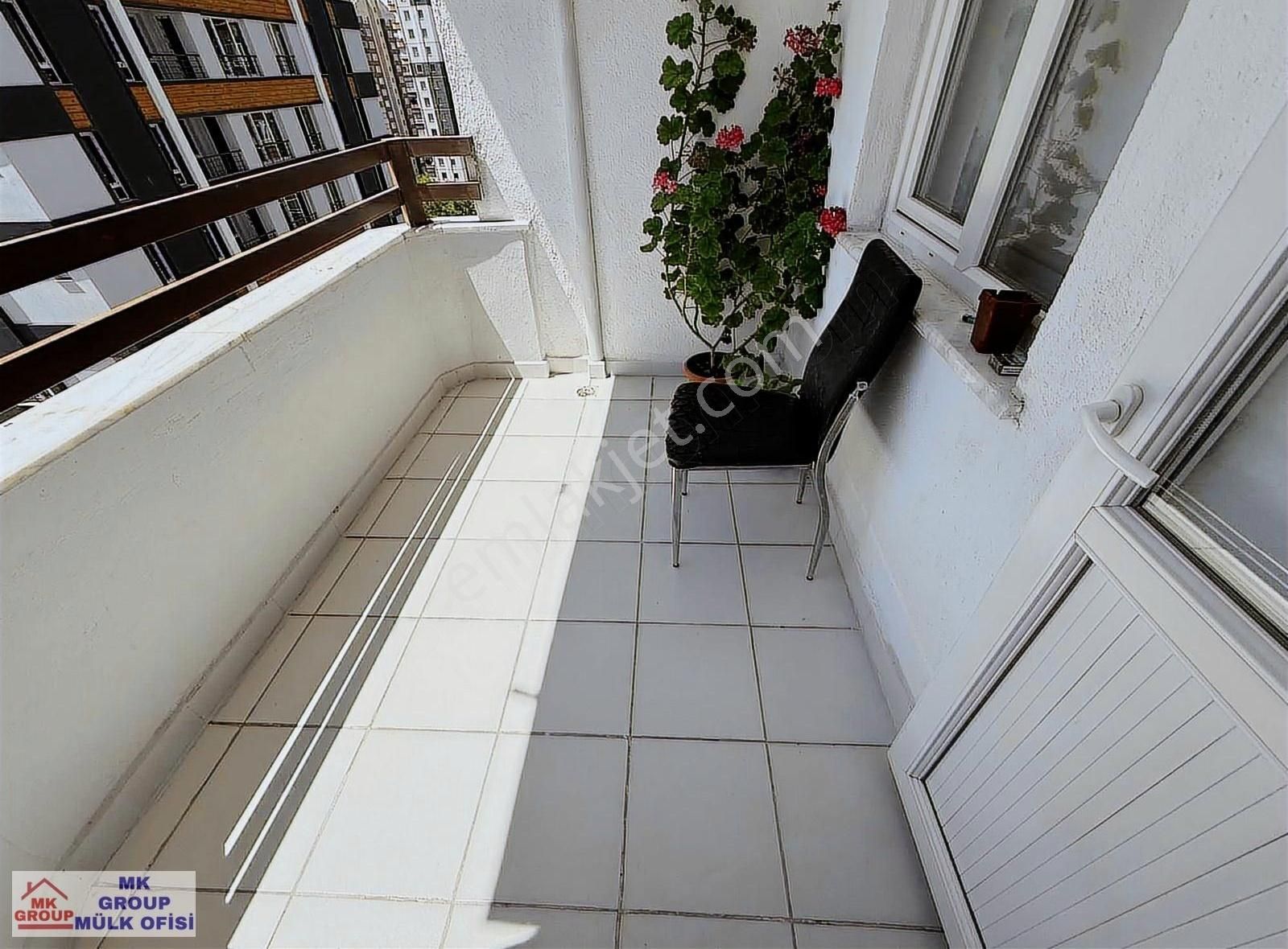 Papatya Caddesinde Ultra Geniş Temiz Kilerli 4+1 Satılık Daire - Görsel 6