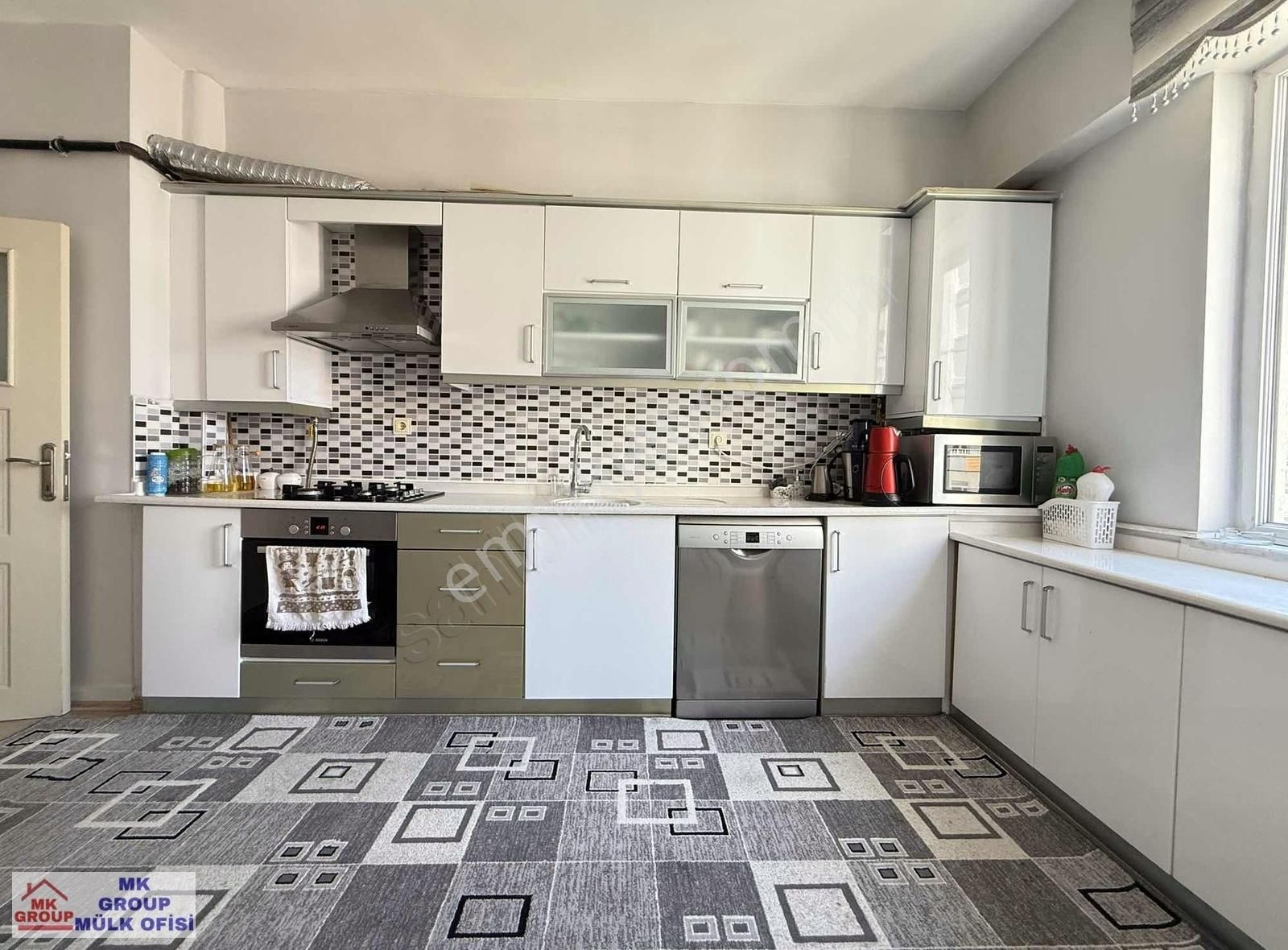 Papatya Caddesinde Ultra Geniş Temiz Kilerli 4+1 Satılık Daire - Görsel 30