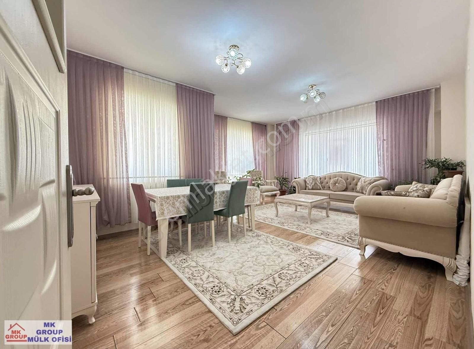 Papatya Caddesinde Ultra Geniş Temiz Kilerli 4+1 Satılık Daire - Görsel 18