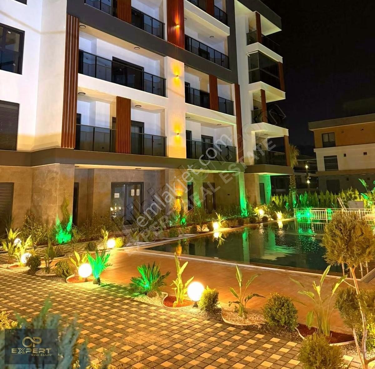 Kuşadası Lüks Satılık Daire - Görsel 11