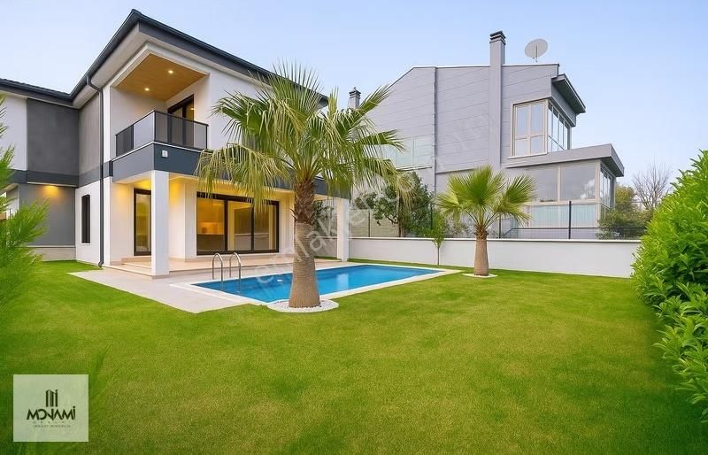 Urlada Sıfır 406m2 Tam Müstakil Dublex Havuzlu Villa Vadi Manz - Görsel 29