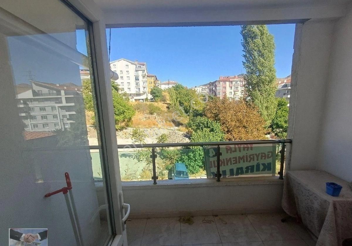 Kalekışladan Cadde Yakını Asansörlü Kiralık 3+1daire - Görsel 11