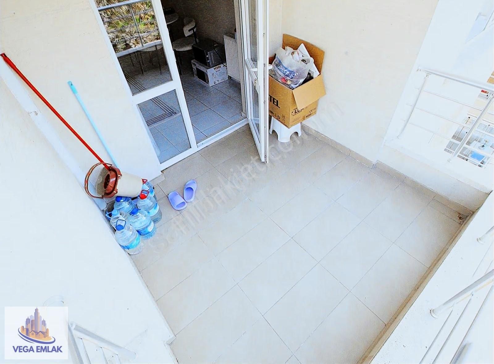 Vega Emlak'tan Acil Satılık Fulyapılı 3+1 Geniş Daire - Görsel 18