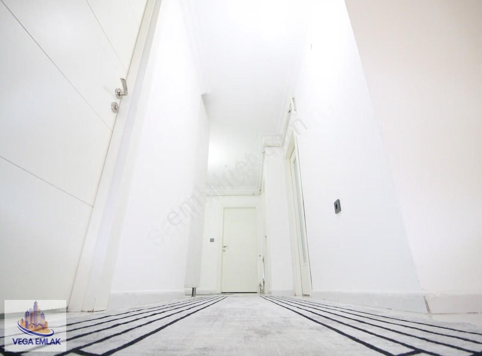 Vega Emlak'tan Acil Satılık Fulyapılı 3+1 Geniş Daire - Görsel 6