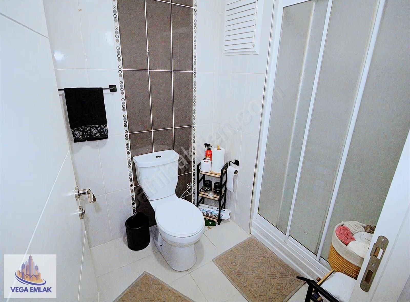 Vega Emlak'tan Acil Satılık Fulyapılı 3+1 Geniş Daire - Görsel 8