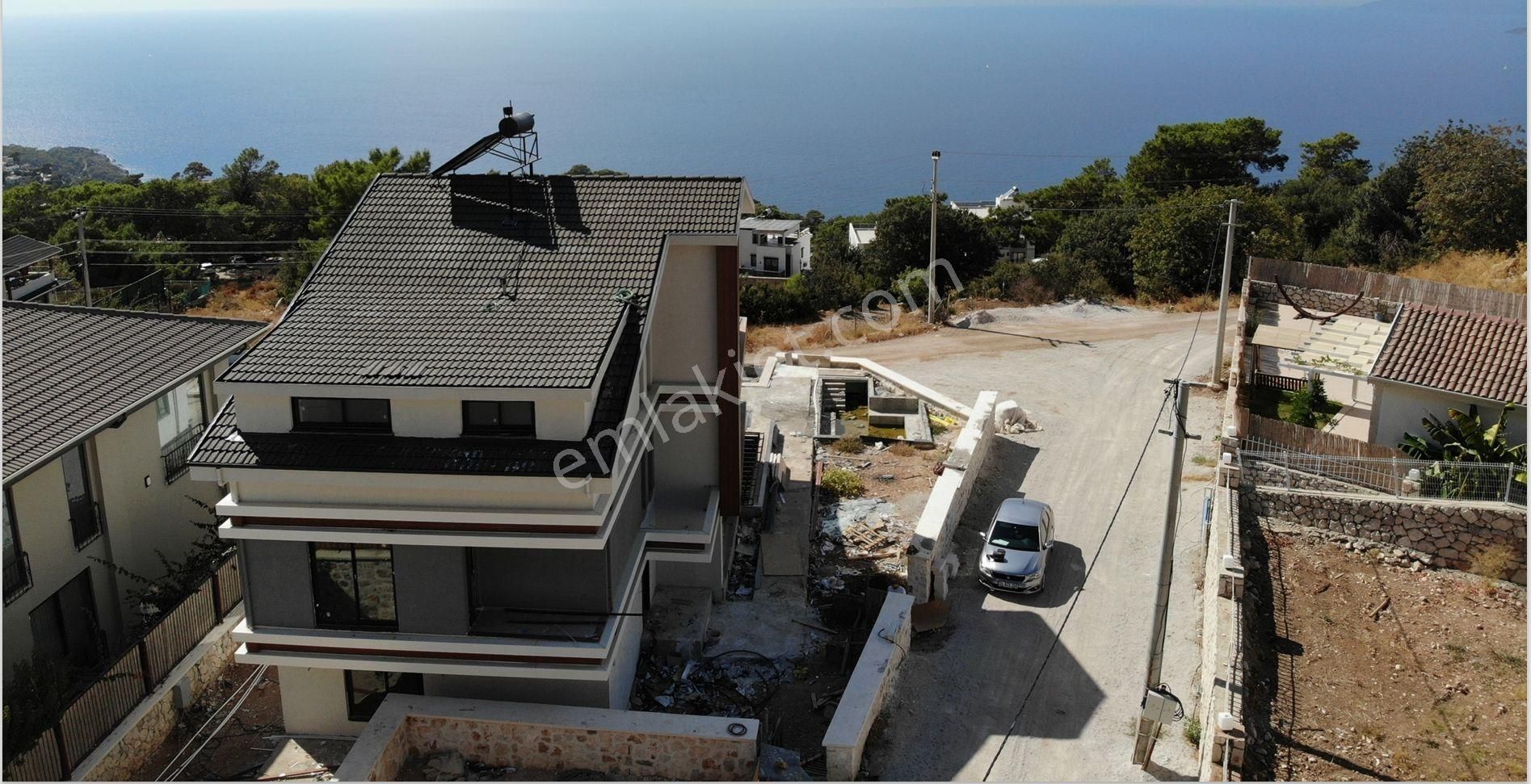 Goldhouse Dan Satılık 8+1 Faralya Da Tripleks Müstakil Villa - Görsel 6