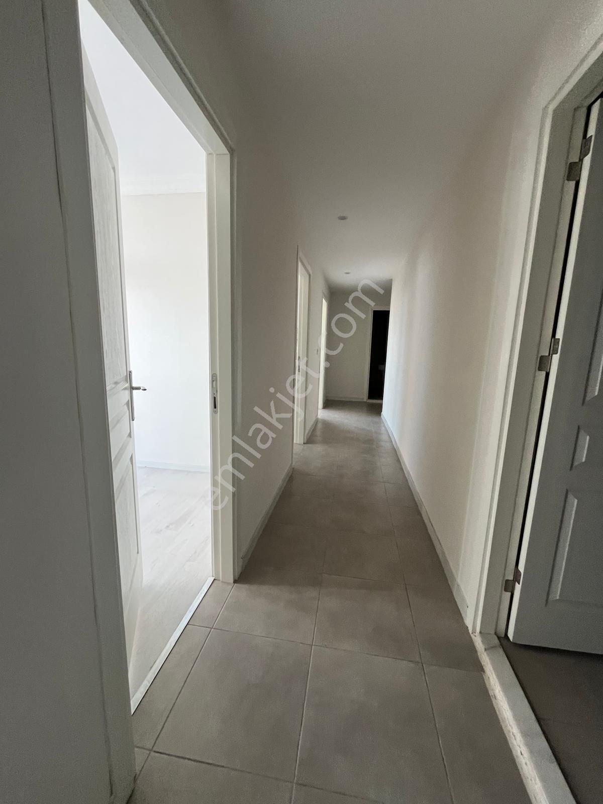 İz'den Valiliğe Yürüme Mesafesinde 2+1 Kapalı Mutfak Daire - Görsel 8