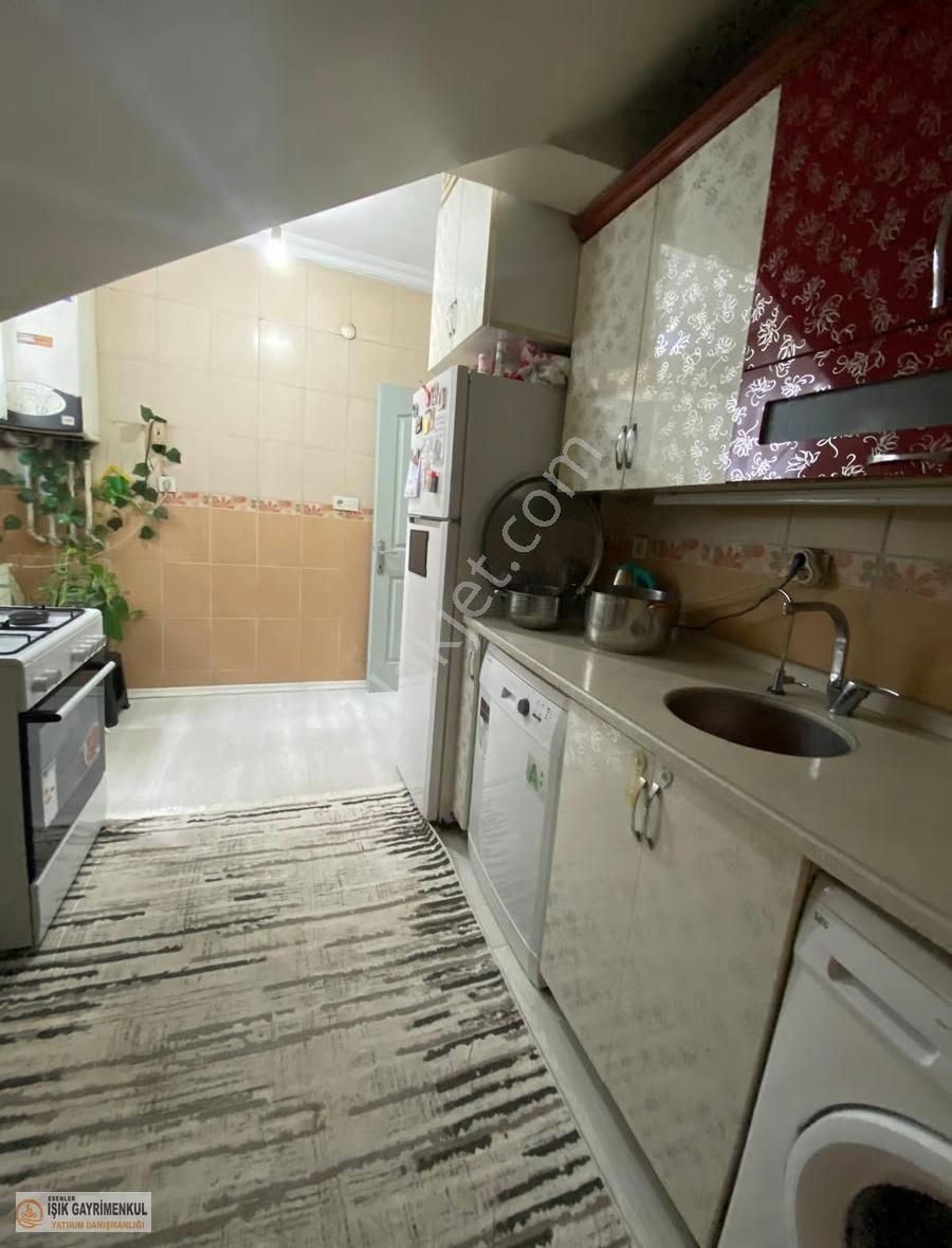 Işık Gayrimenkul'den Oruç Reis Mah'de 88m2 2+1 Bahçe Katı - Görsel 2