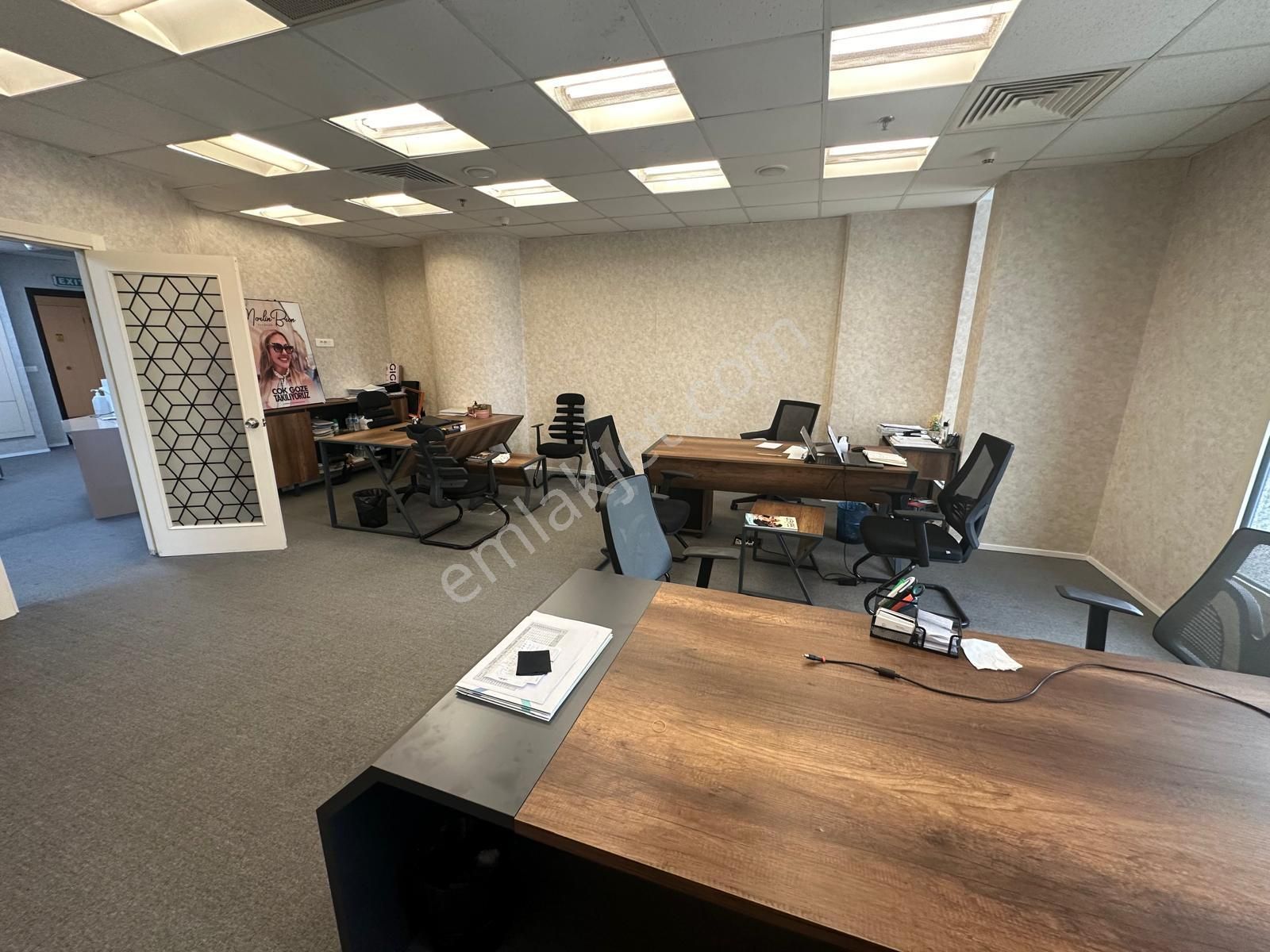 Koza Plaza'da Modern Yapılı 352 M2 Prestijli Kiralık Plaza Katı - Görsel 18