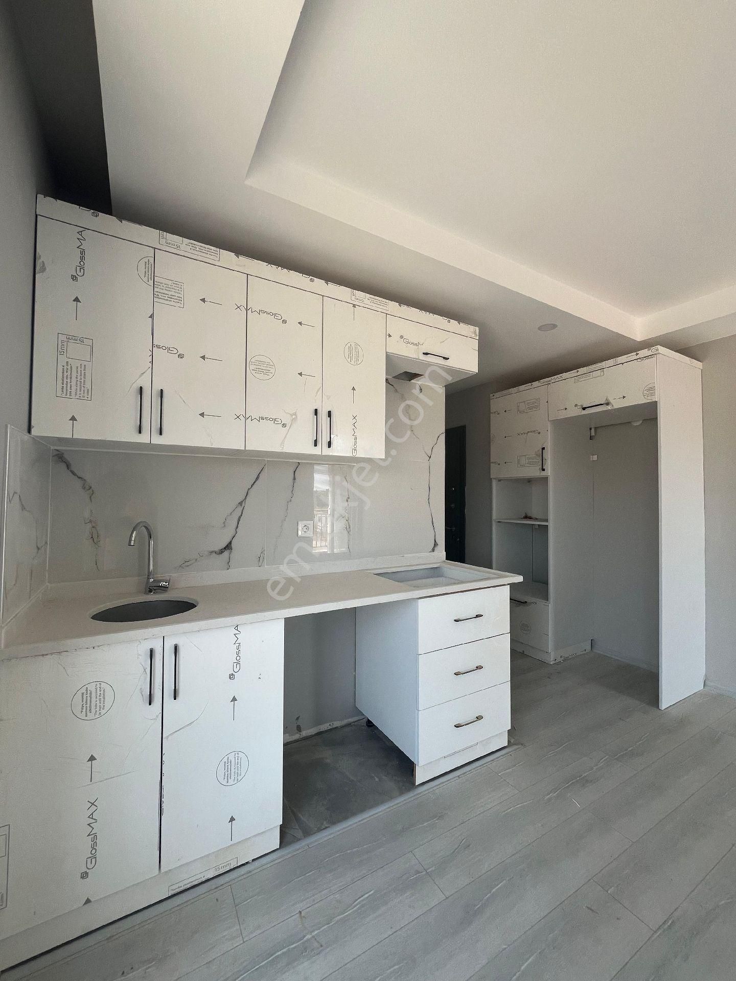 Varsak Demirel Mah'de Yatırıma Uygun 3.ara Kat Asansörlü Havuzlu 1+1 Daire - Görsel 4