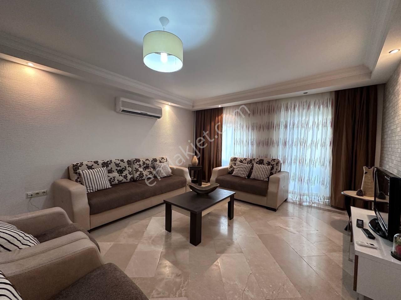 Mahmutlar'da Full Aktiviteli Site'de Yüksek Kat 2+1 120 M2 Daire - Görsel 4