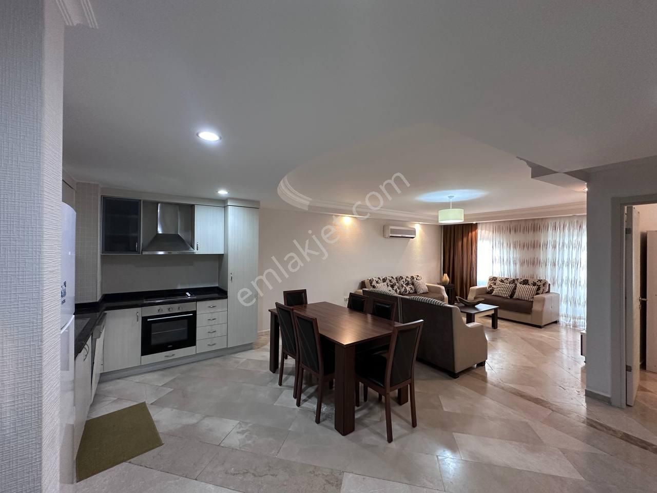 Mahmutlar'da Full Aktiviteli Site'de Yüksek Kat 2+1 120 M2 Daire - Görsel 2