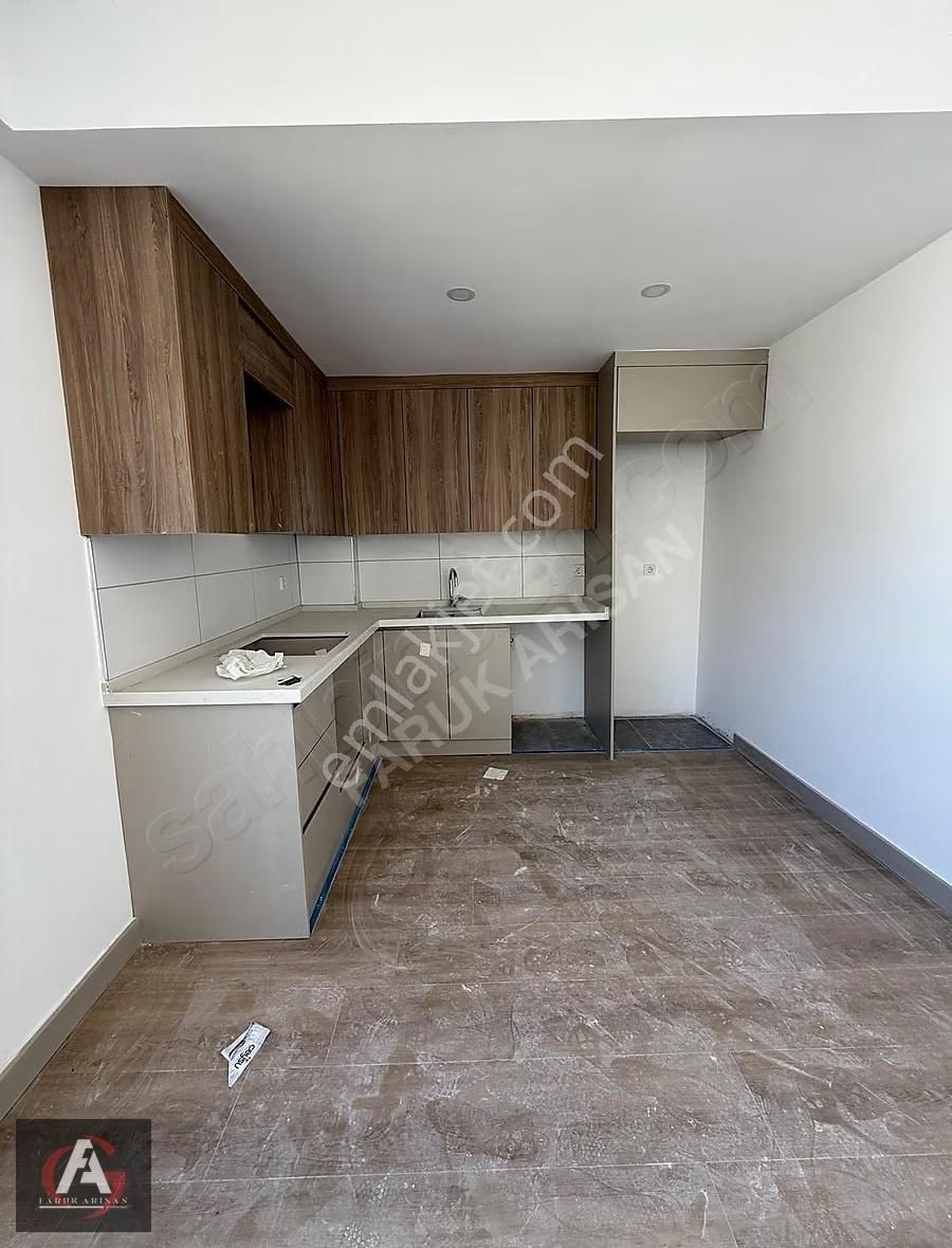 Faruk Arısandan Merkezi Konumda Lüx Site İçi Ebeveyn Banyolu 2+1 - Görsel 30