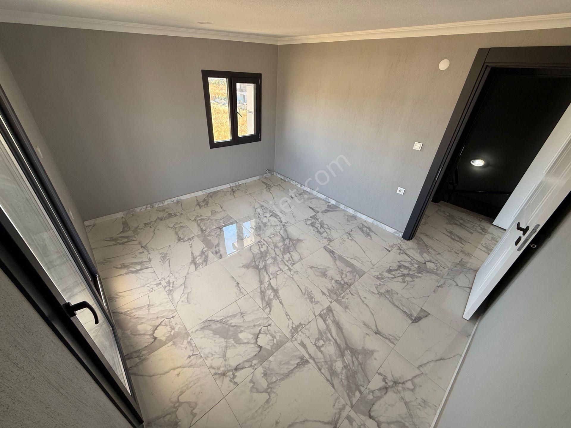 İzmir Dikili Salihleraltında Satılık Sıfır 6+1 Müstakil Villa Yazlık - Görsel 14