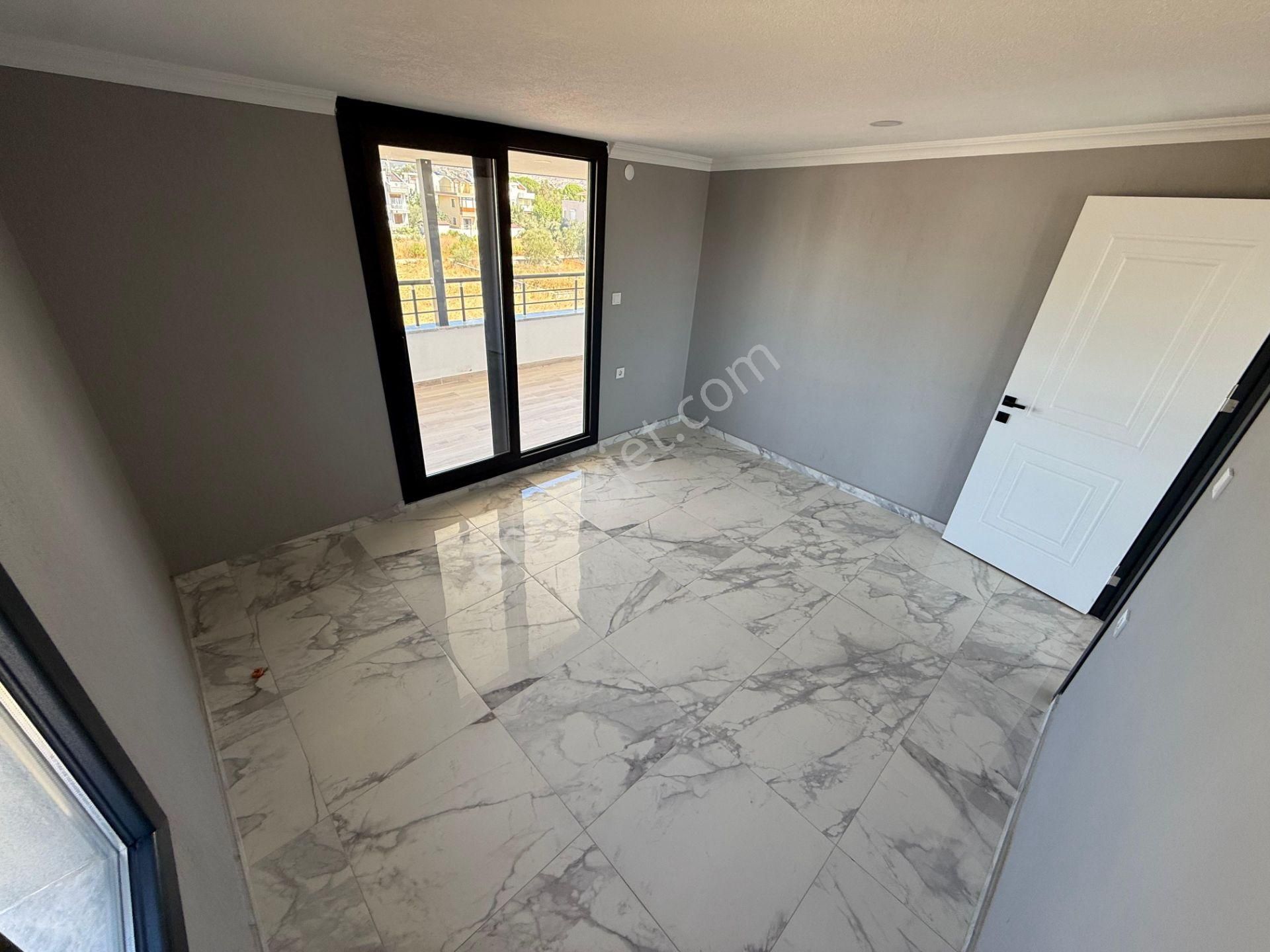 İzmir Dikili Salihleraltında Satılık Sıfır 6+1 Müstakil Villa Yazlık - Görsel 19