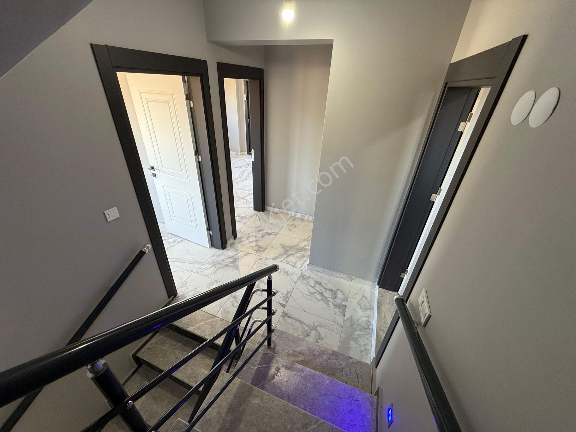 İzmir Dikili Salihleraltında Satılık Sıfır 6+1 Müstakil Villa Yazlık - Görsel 18