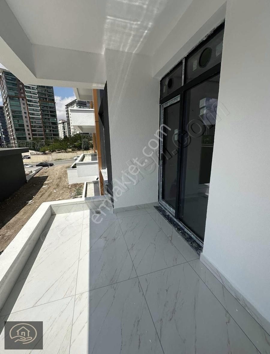 Protokol Yolu Üzerinde Sıfır Manzaralı 1+1 Satılık Daire - Görsel 3