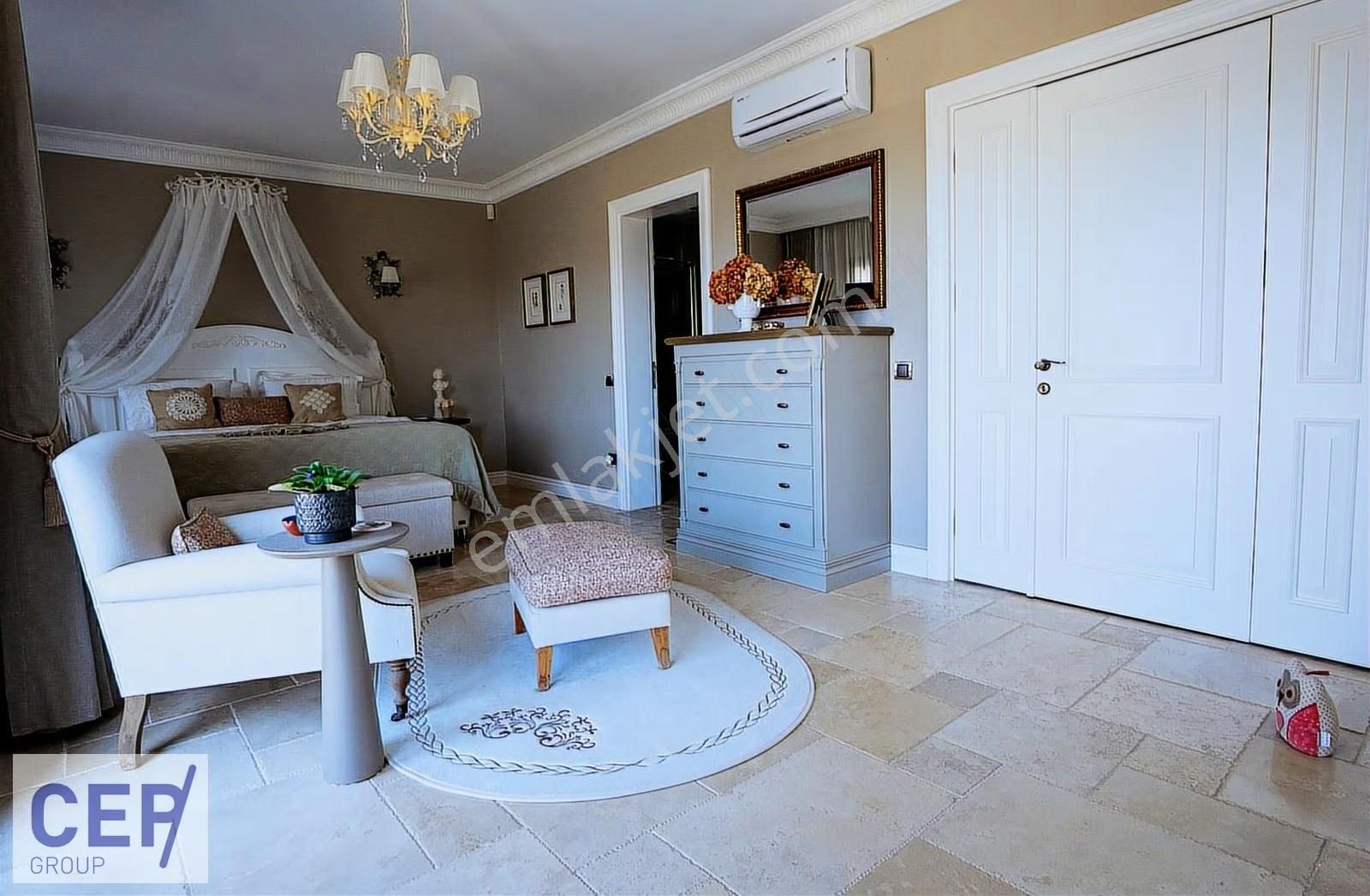 Türkbükü Hebil Koyunda Denize Sıfır Lüks Tripleks Villa - Görsel 15