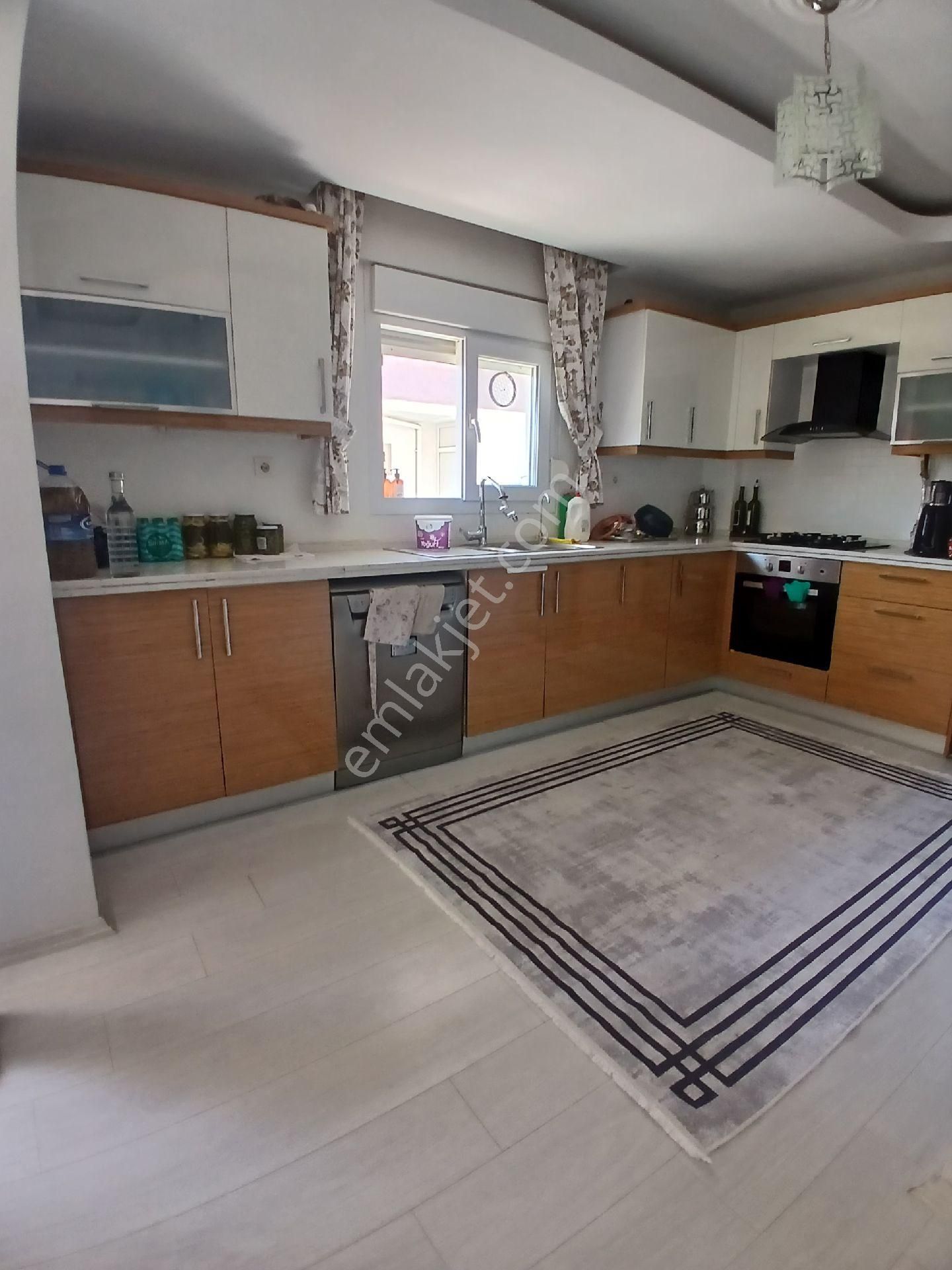 İzmir Torbalı Ertuğrul Mahallesinde Sadık İleri Bulvarında Dublex - Görsel 4