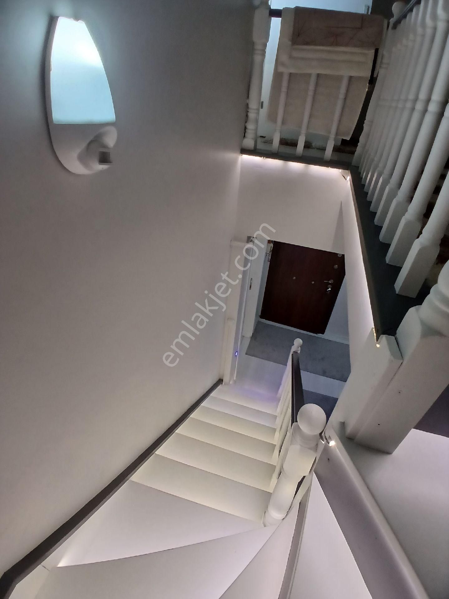 İzmir Torbalı Ertuğrul Mahallesinde Sadık İleri Bulvarında Dublex - Görsel 18