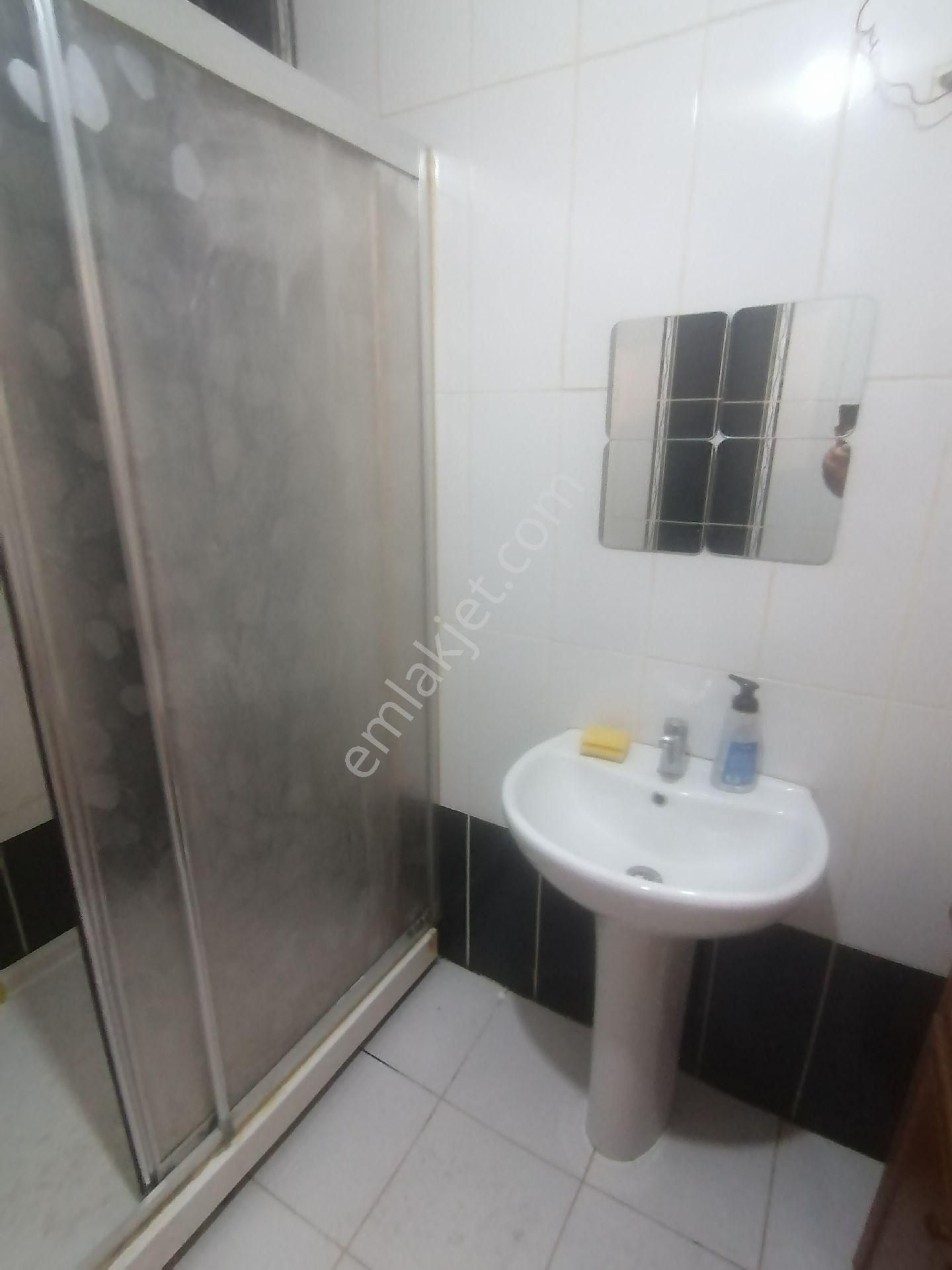 Ümraniye Çakmak Tepeüstü Metro Yürüme Mesafeli Tavukçuyolu Caddesi Kiralık Daire - Görsel 5