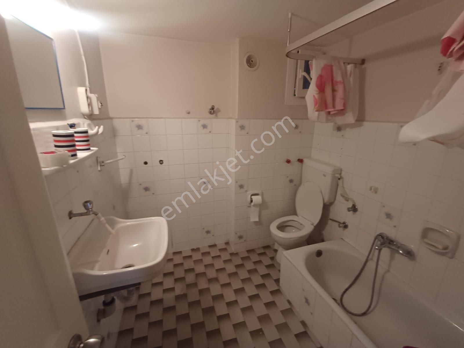 Merkezi Konumda Doğalgazlı 2+1 Daire - Görsel 4