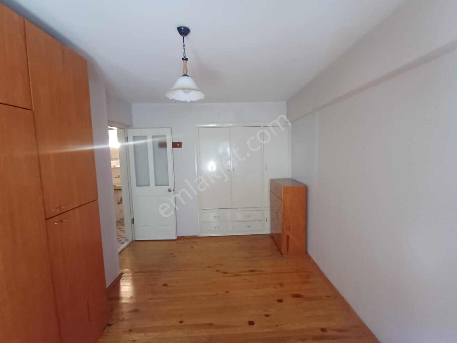 Merkezi Konumda Doğalgazlı 2+1 Daire - Görsel 6