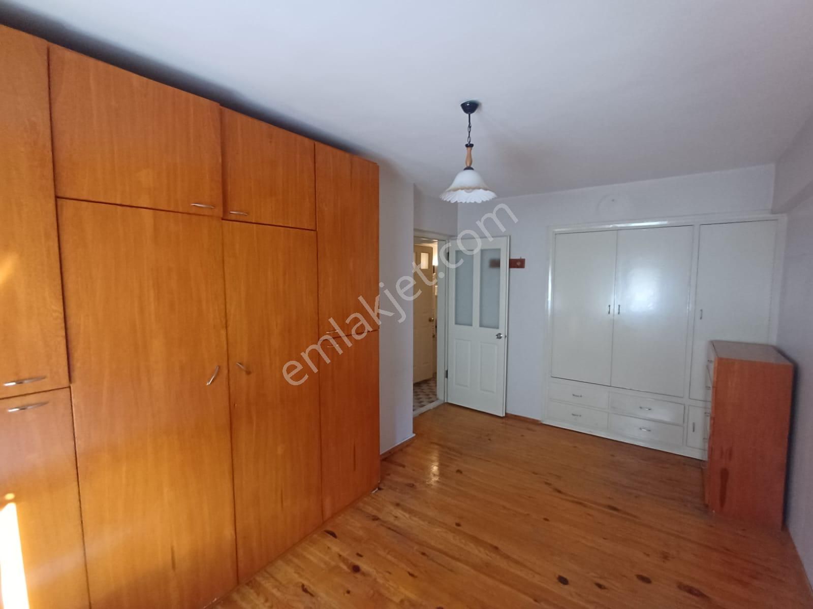 Merkezi Konumda Doğalgazlı 2+1 Daire - Görsel 7