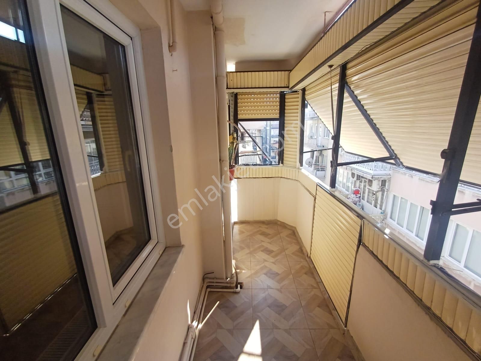 Merkezi Konumda Doğalgazlı 2+1 Daire - Görsel 19