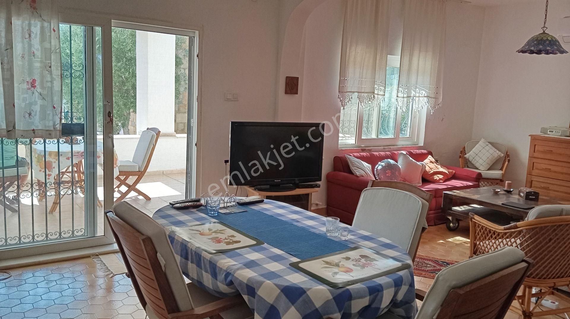 Bodrum Yahşi Satılık Müstakil Panoramik Deniz Manzaralı Ve Özel Plajlı 4+2 Açık Mutfak Dubleks Ev - Görsel 35