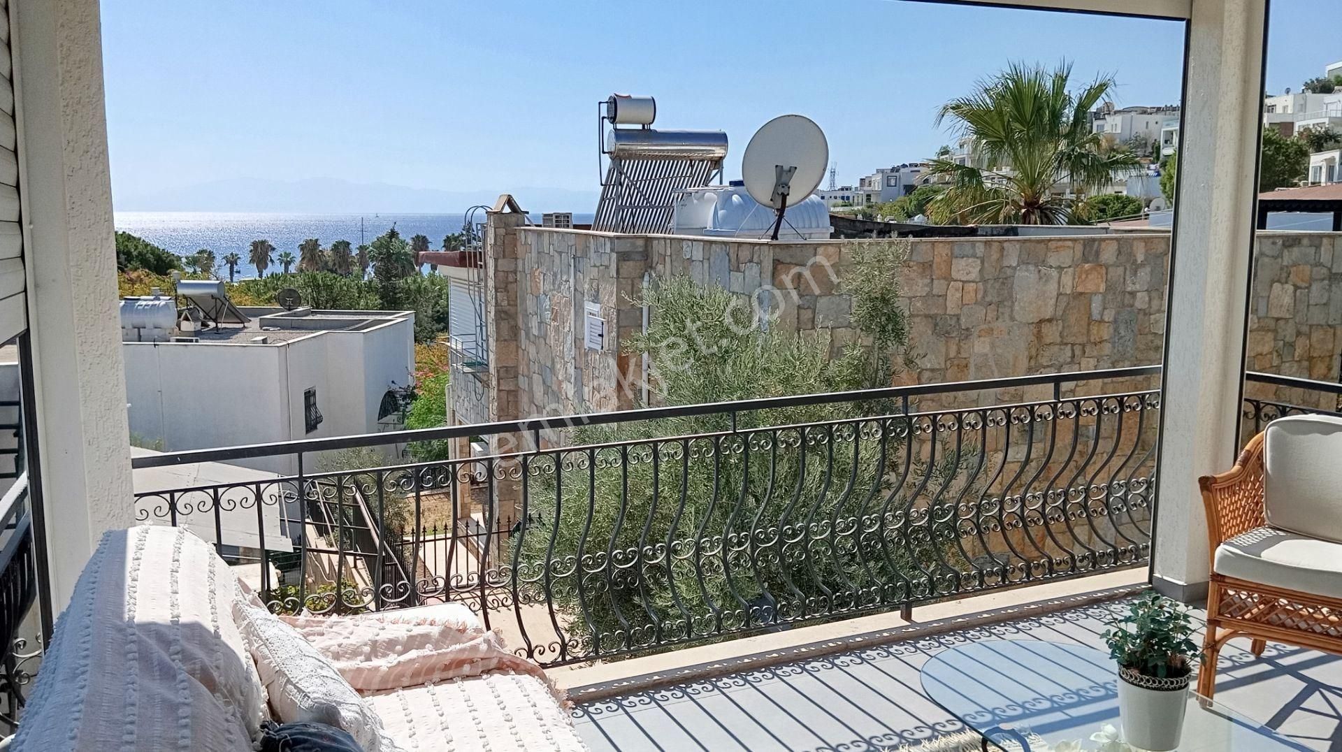 Bodrum Yahşi Satılık Müstakil Panoramik Deniz Manzaralı Ve Özel Plajlı 4+2 Açık Mutfak Dubleks Ev - Görsel 15