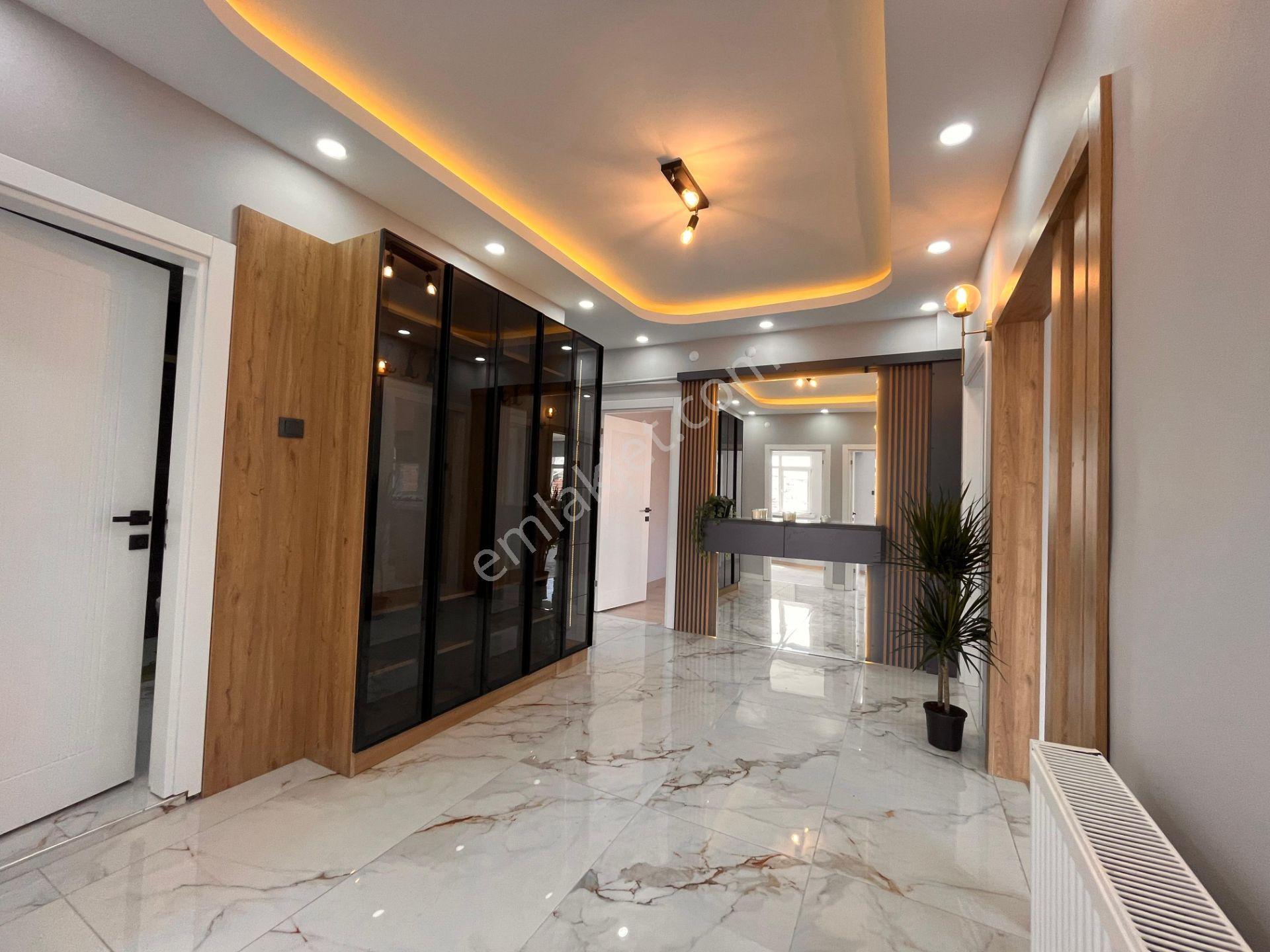 Ankara Kazanç'tan Andiçende Ultra Lüks Yapılı Site İçerisinde Satılık Salon Bağımsız 3+1 Daire - Görsel 14