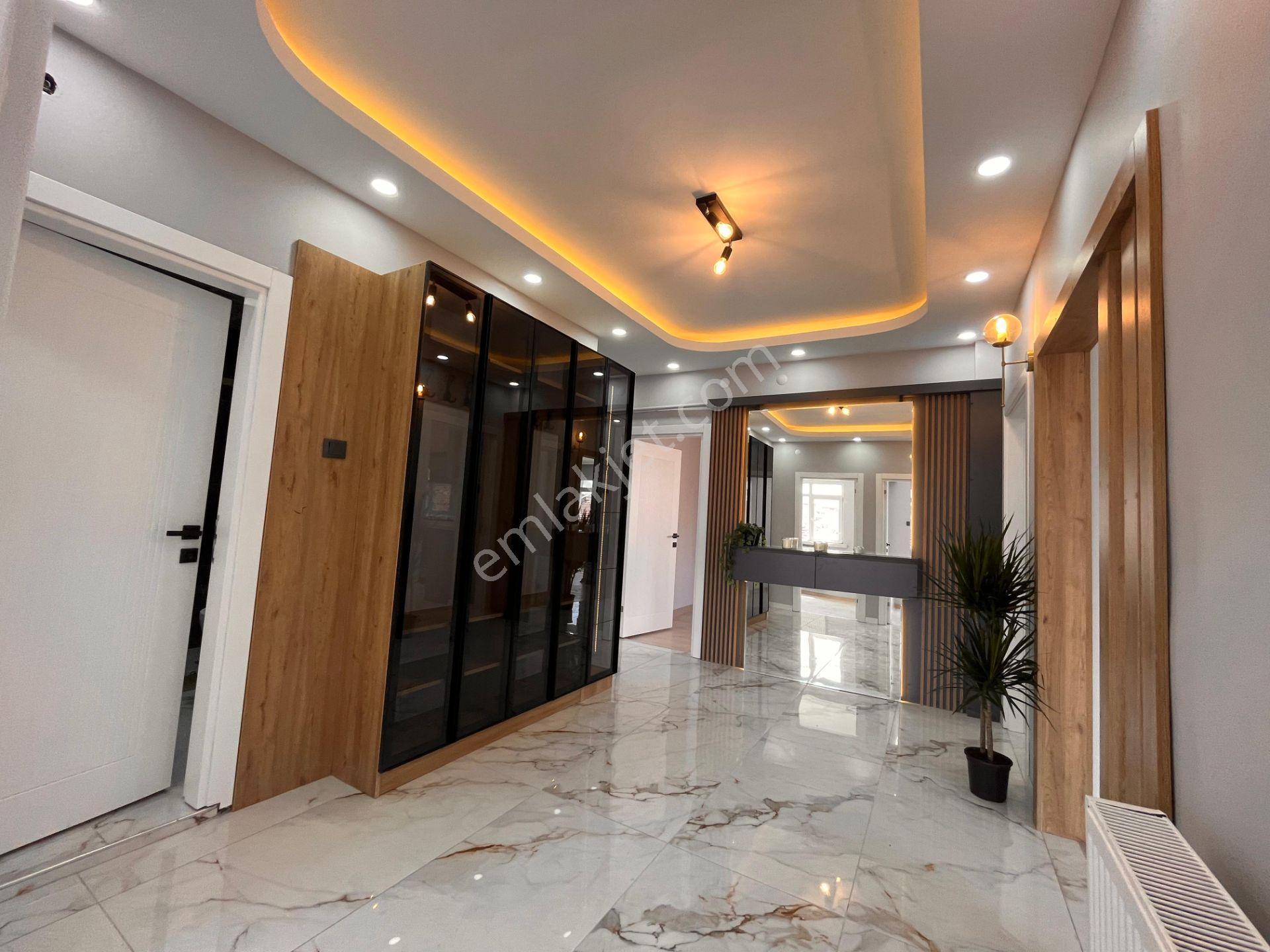 Ankara Kazanç'tan Andiçende Ultra Lüks Yapılı Site İçerisinde Satılık Salon Bağımsız 3+1 Daire - Görsel 13