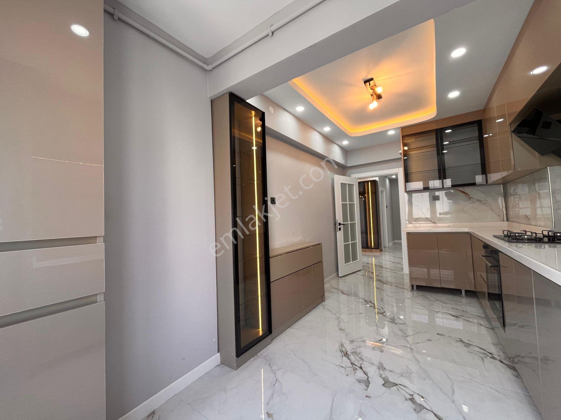 Ankara Kazanç'tan Andiçende Ultra Lüks Yapılı Site İçerisinde Satılık Salon Bağımsız 3+1 Daire - Görsel 2