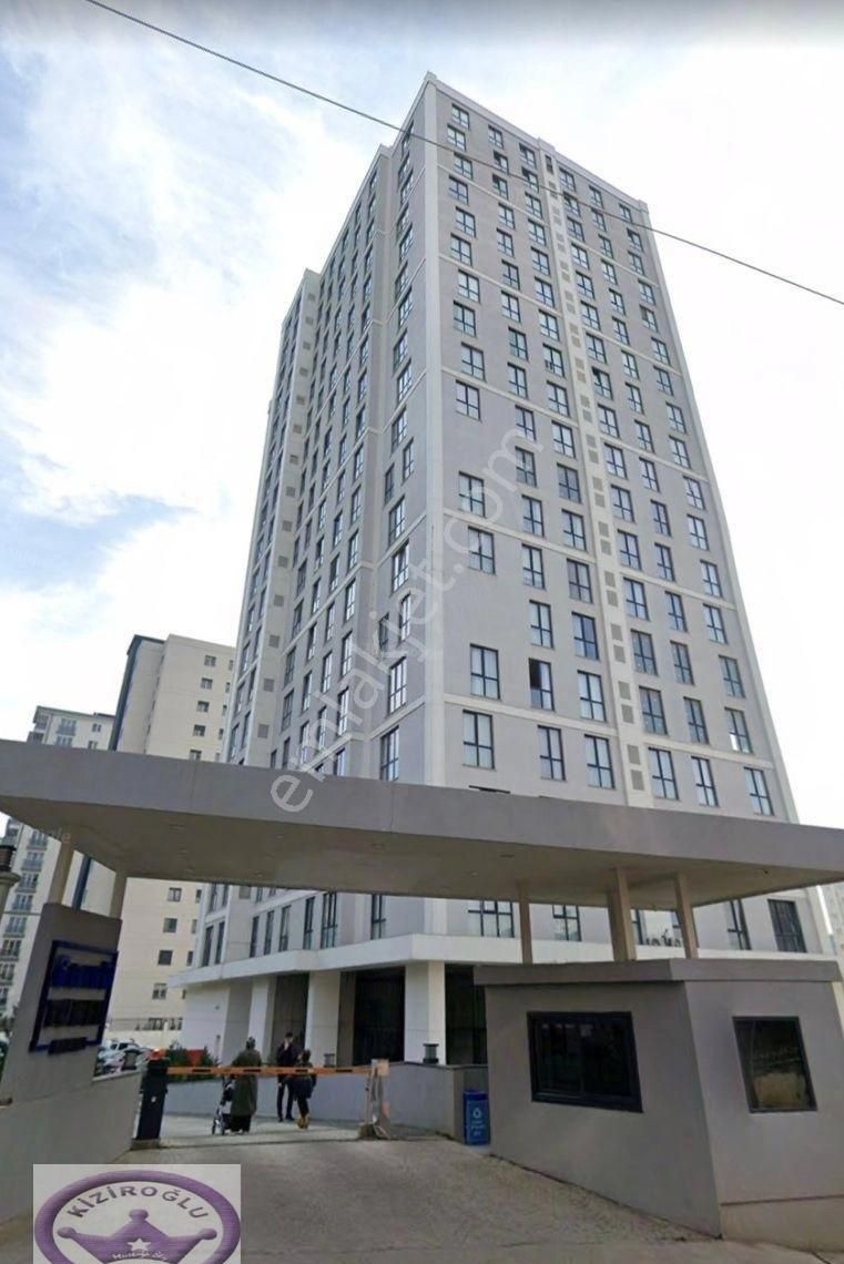 İskanlı Kartal Grand Tower Aile Sitesinde Kapalı&açık Havuzlu
