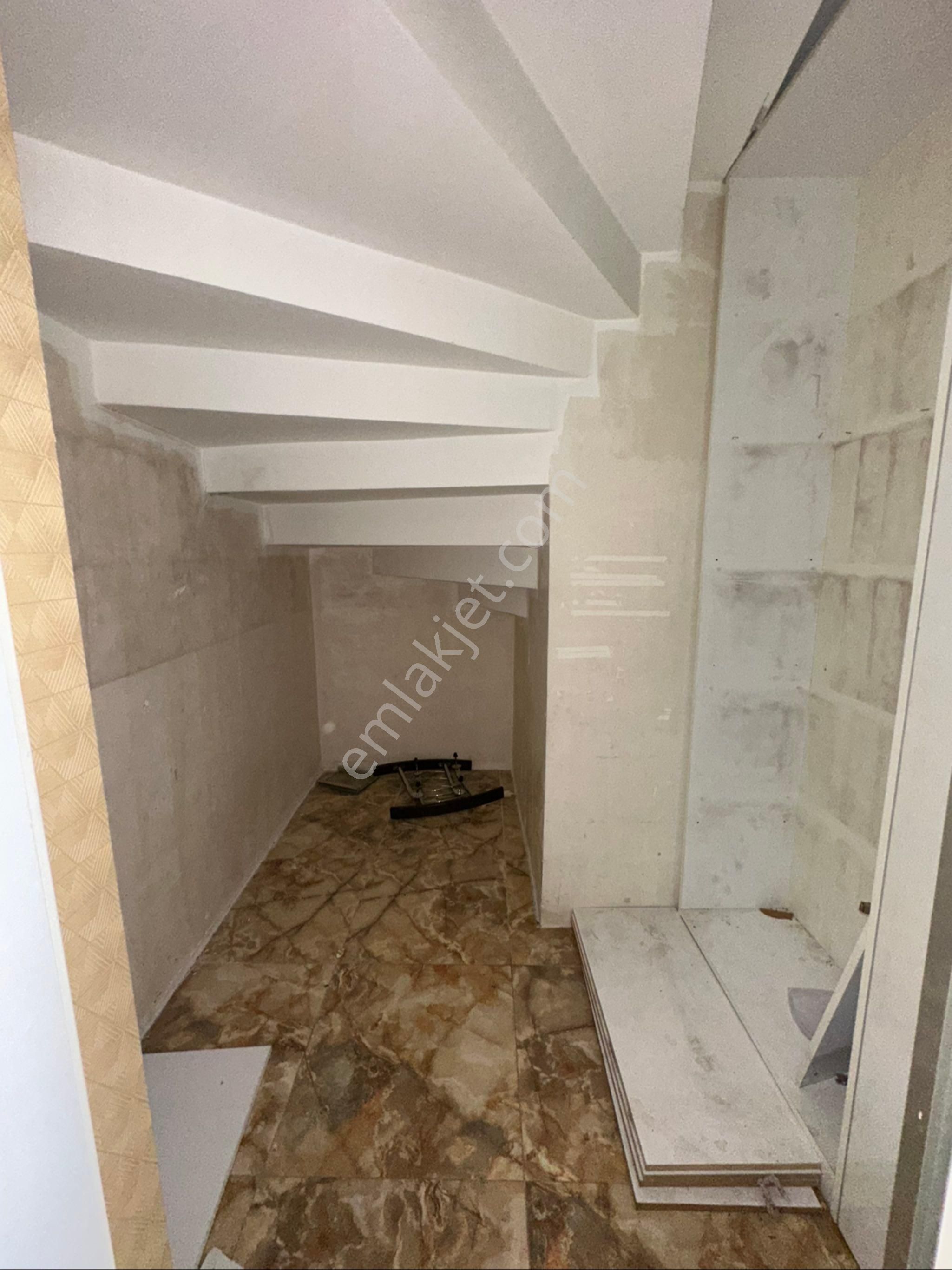 İzmir Buca Hürriyet Mah. Kiralık Dükkan - Görsel 16