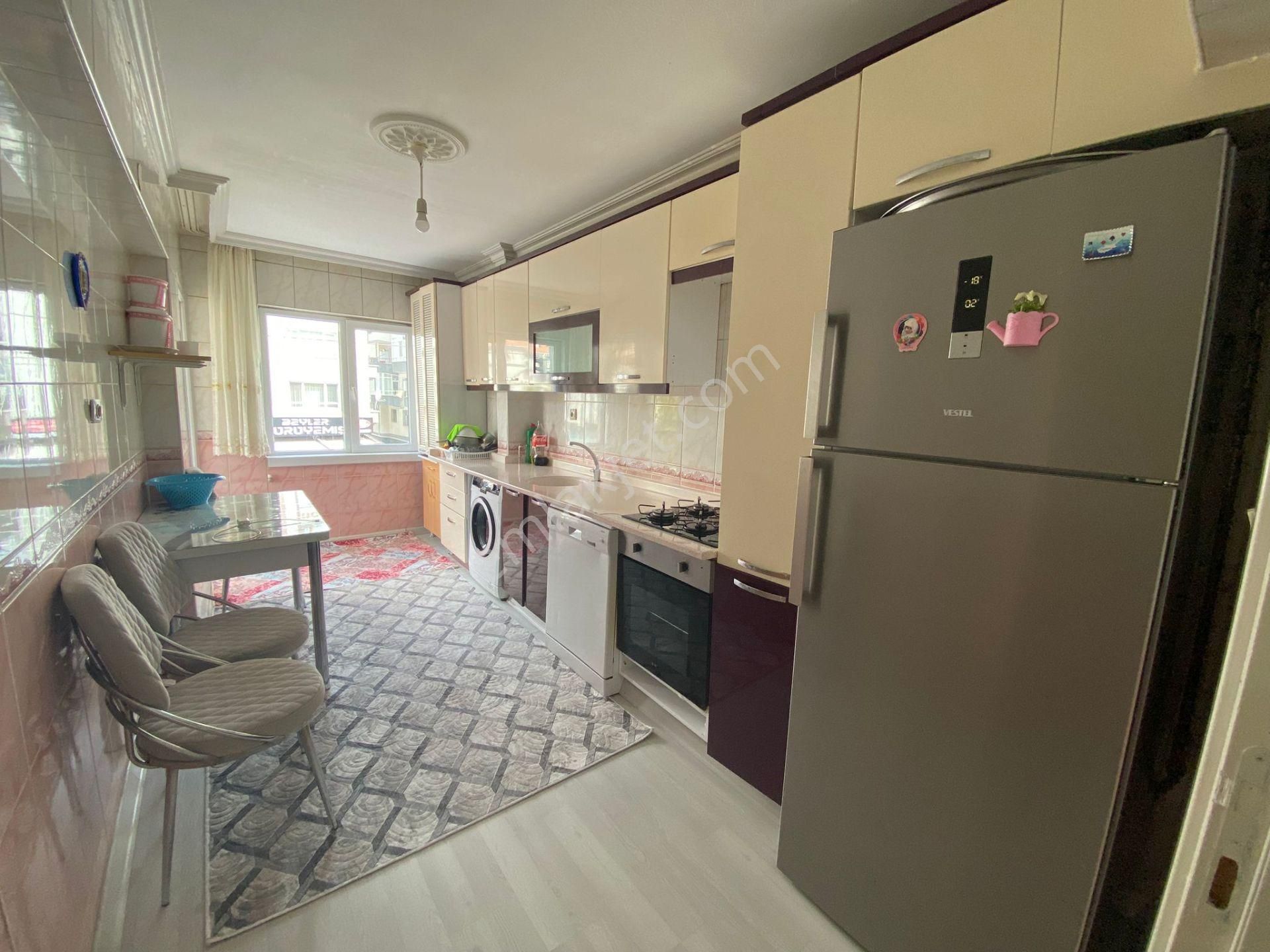 Pınarbaşı Mh 3+1 Ara Katta Asansörlü Cadde Üzerinde Daire - Görsel 2