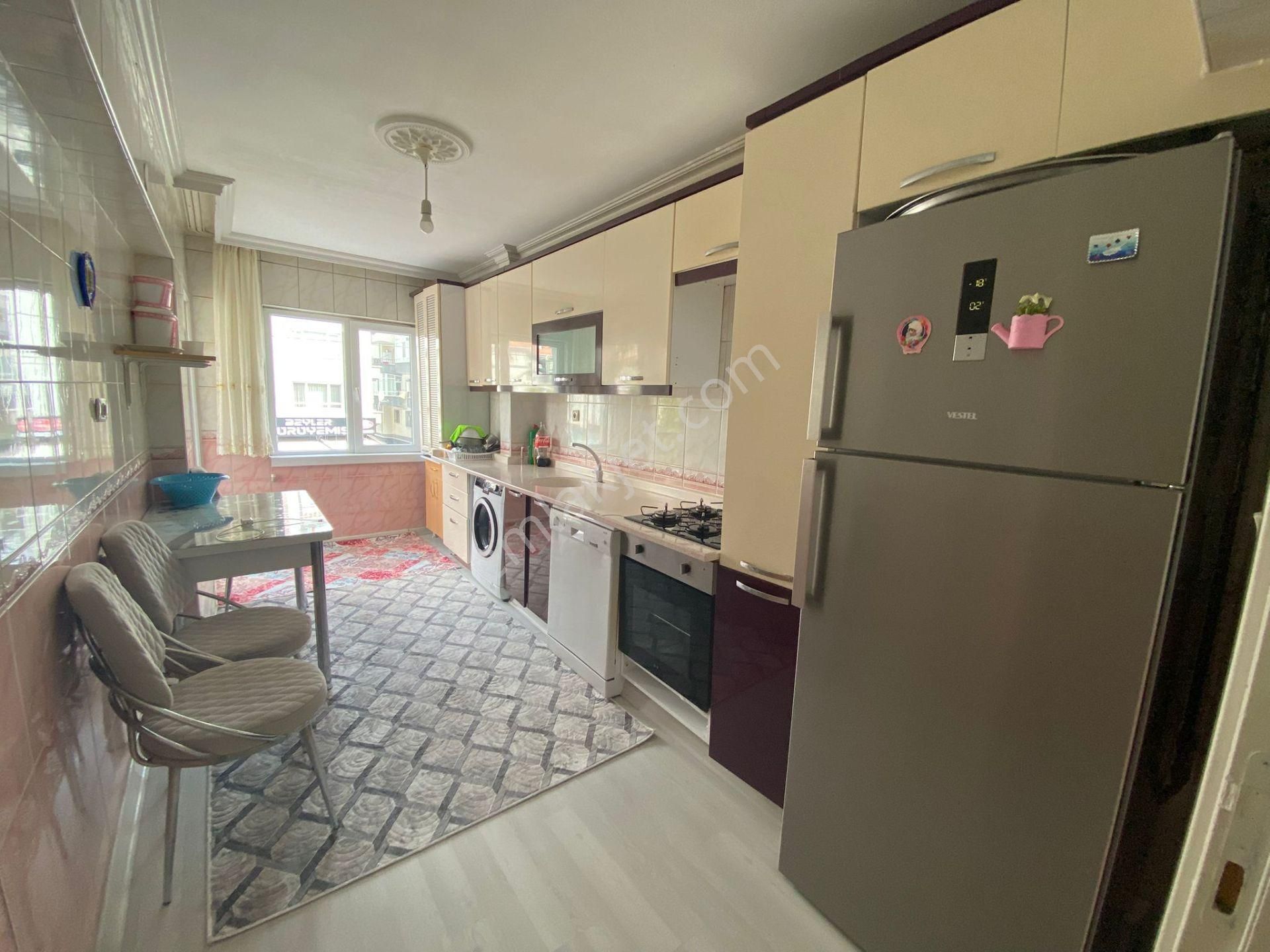 Pınarbaşı Mh 3+1 Ara Katta Asansörlü Cadde Üzerinde Daire - Görsel 3