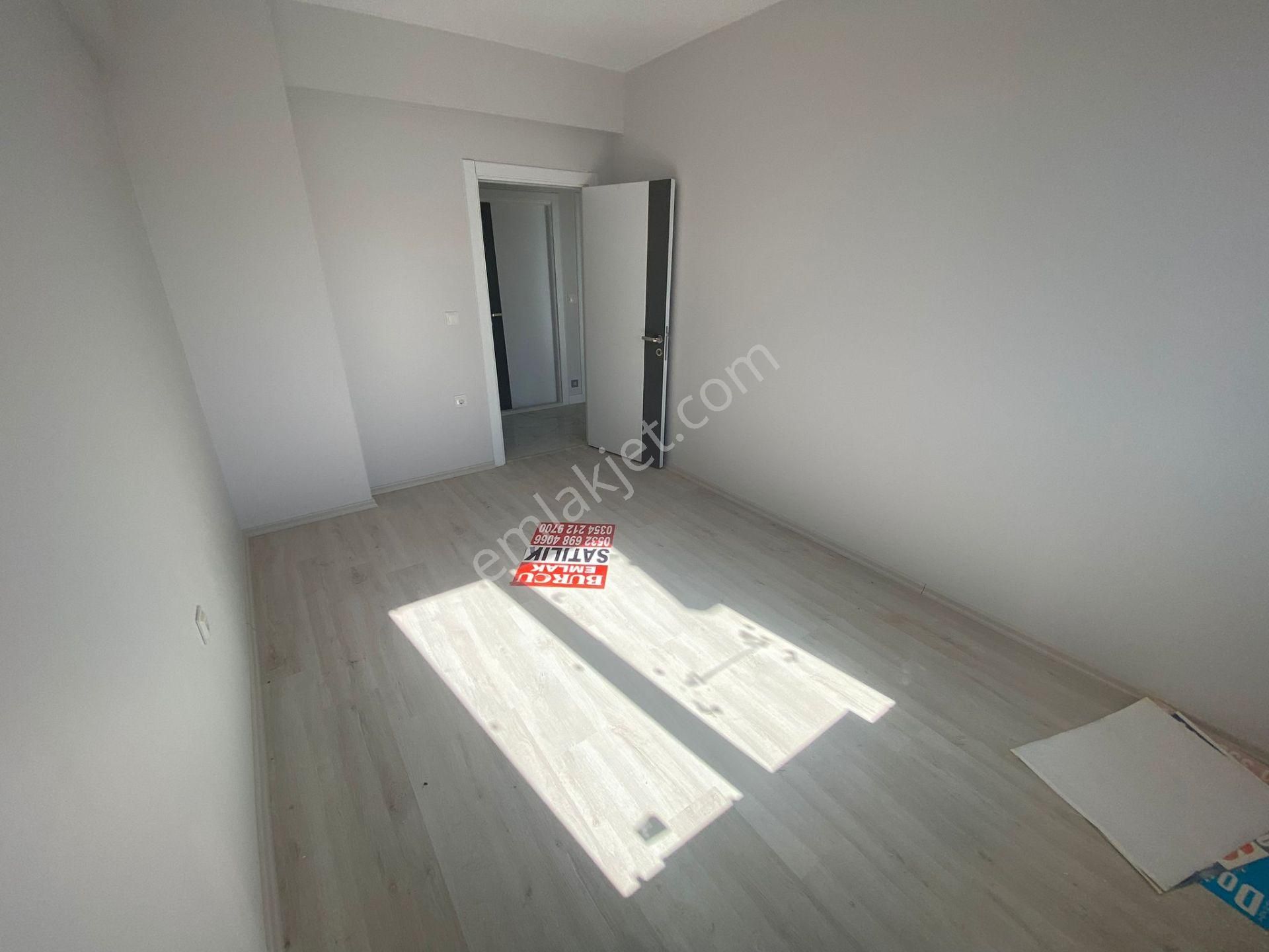 **üniversite Yolunda 3+1 Site İçerisinde Sıfır Satılık Daire** - Görsel 18