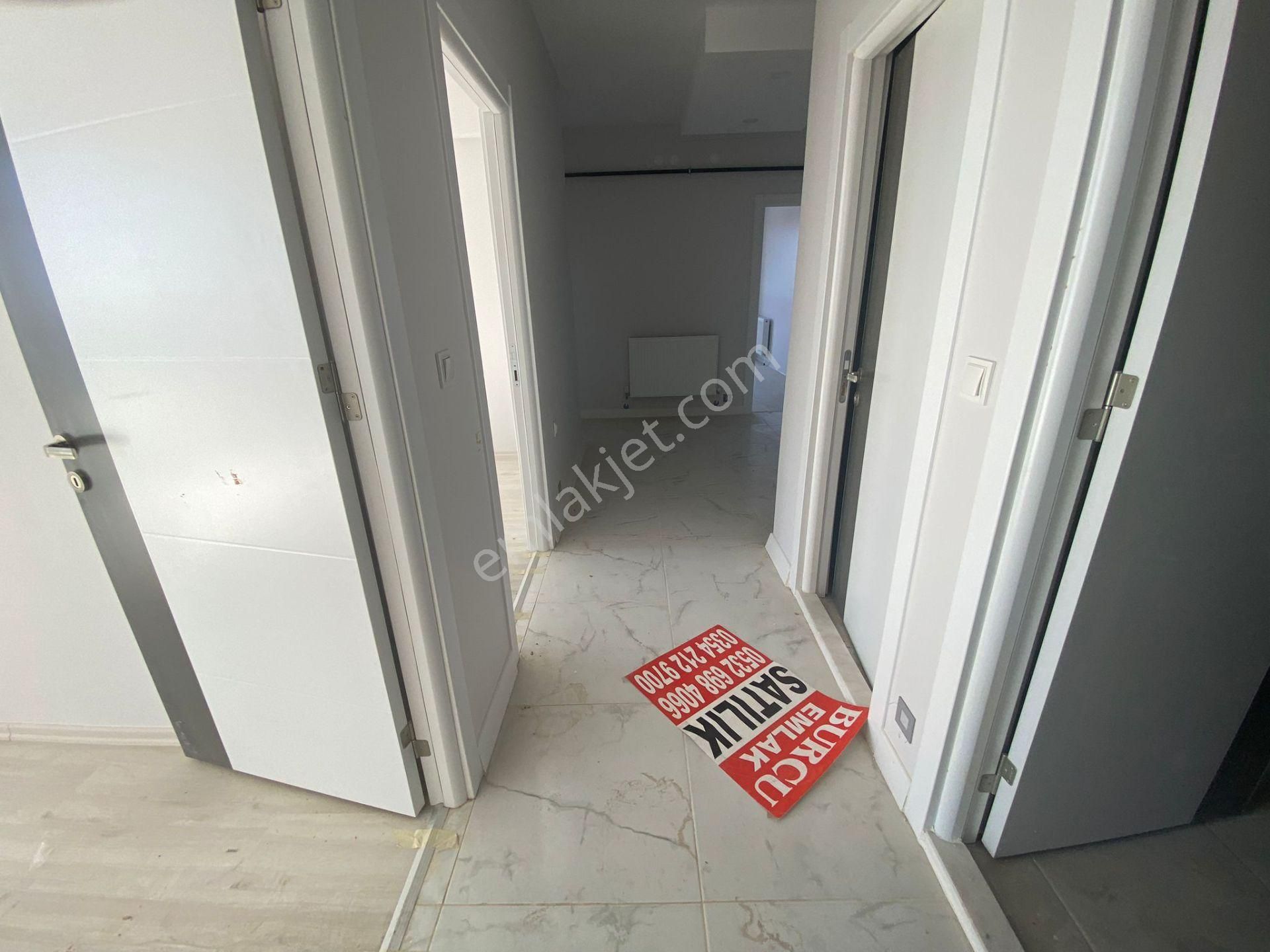 **üniversite Yolunda 3+1 Site İçerisinde Sıfır Satılık Daire** - Görsel 17