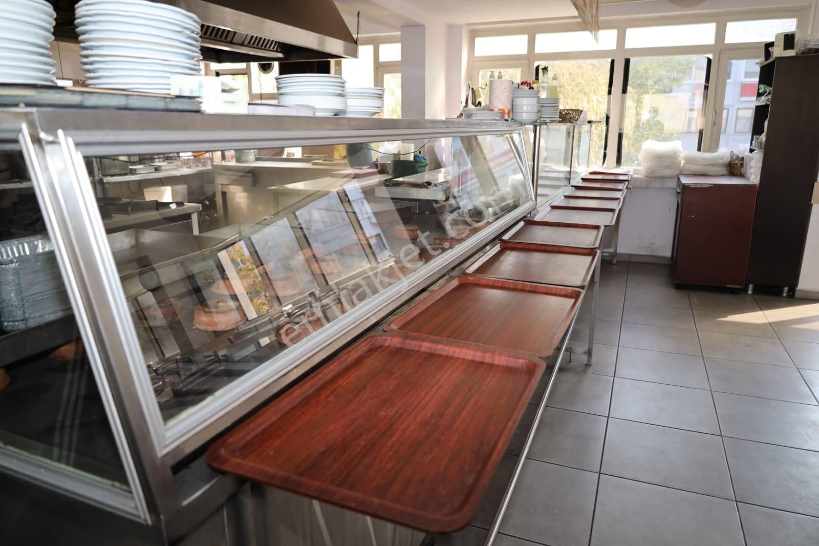 Denizli Merkezefendi Bayramyerinin Göbeğinde Devren Restaurant - Görsel 6