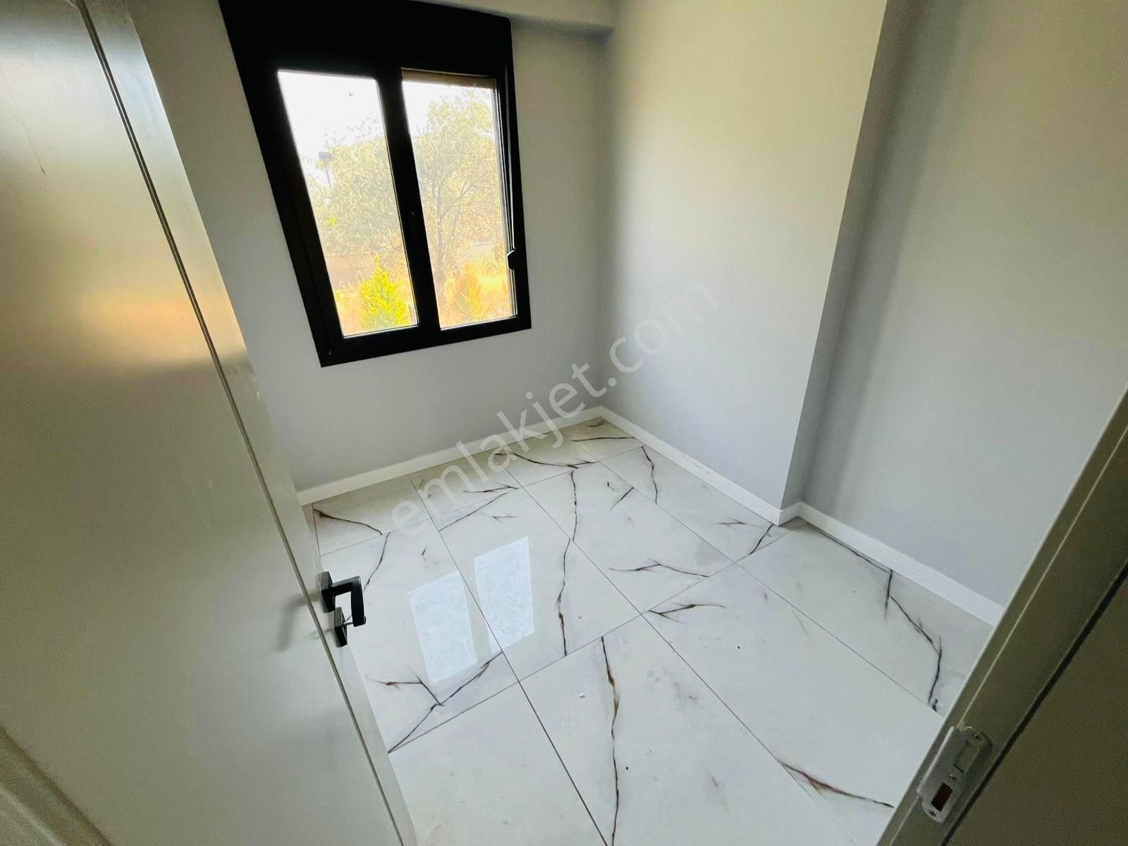 Parstan Gürede Yerden Isıtmalı Modern Geniş Bahçeli 4+1 Villa - Görsel 23