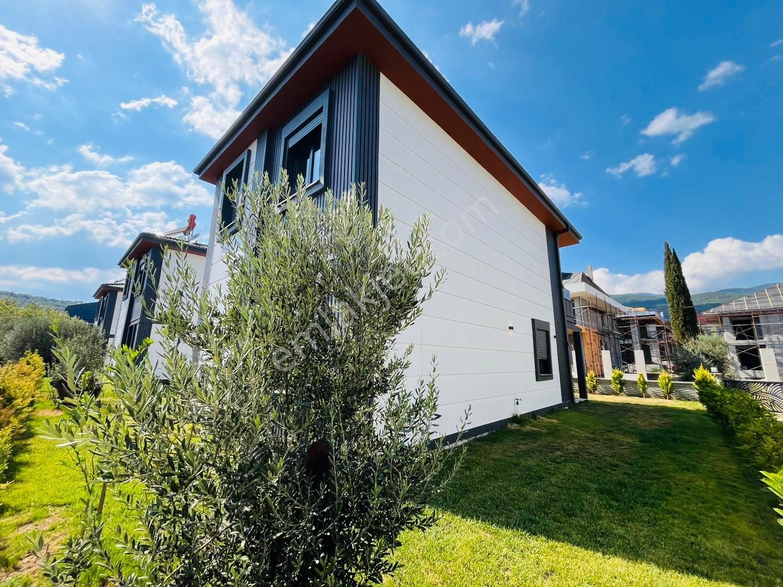 Parstan Gürede Yerden Isıtmalı Modern Geniş Bahçeli 4+1 Villa - Görsel 11