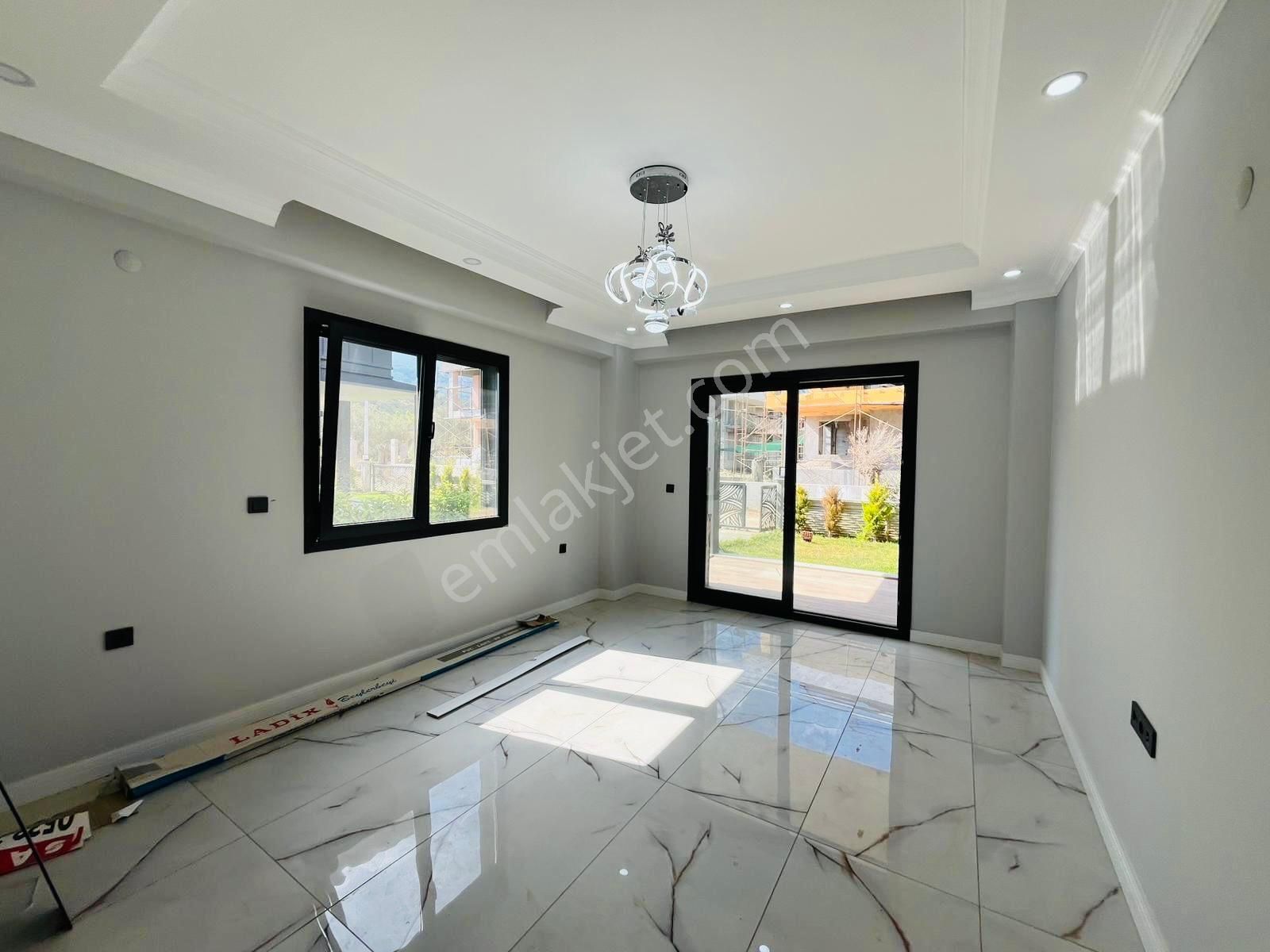 Parstan Gürede Yerden Isıtmalı Modern Geniş Bahçeli 4+1 Villa - Görsel 21