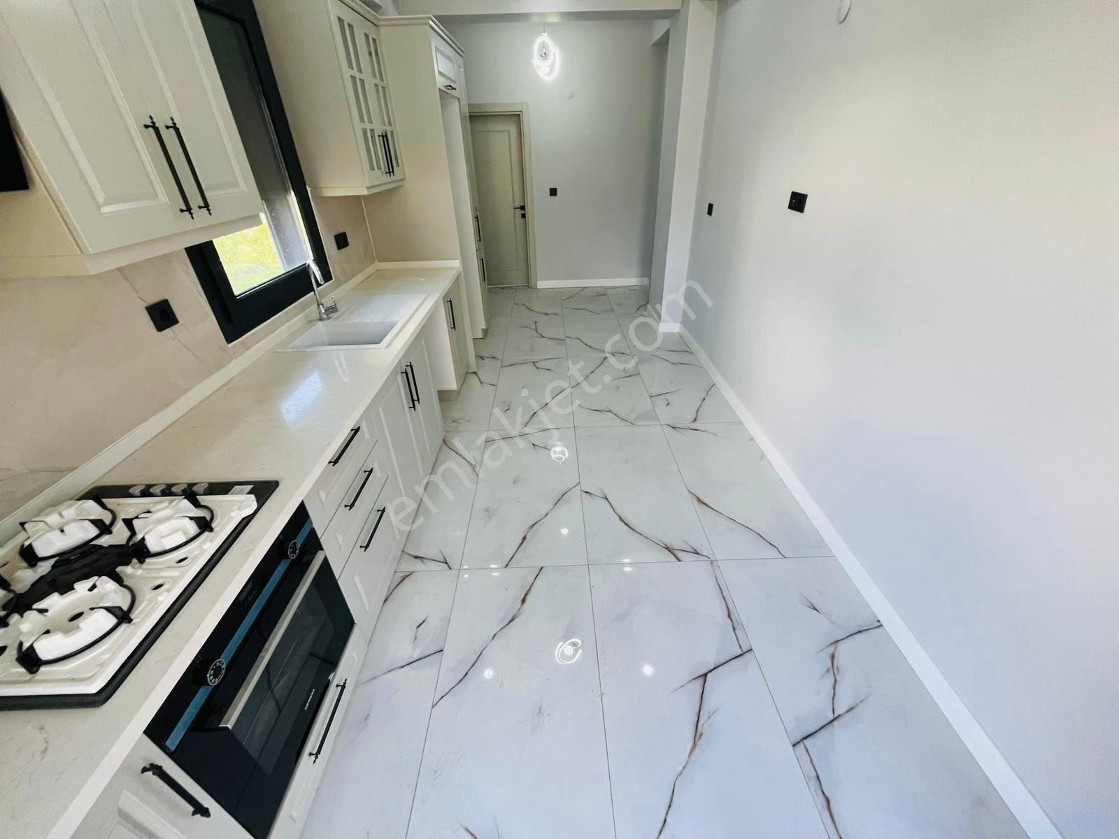 Parstan Gürede Yerden Isıtmalı Modern Geniş Bahçeli 4+1 Villa - Görsel 15