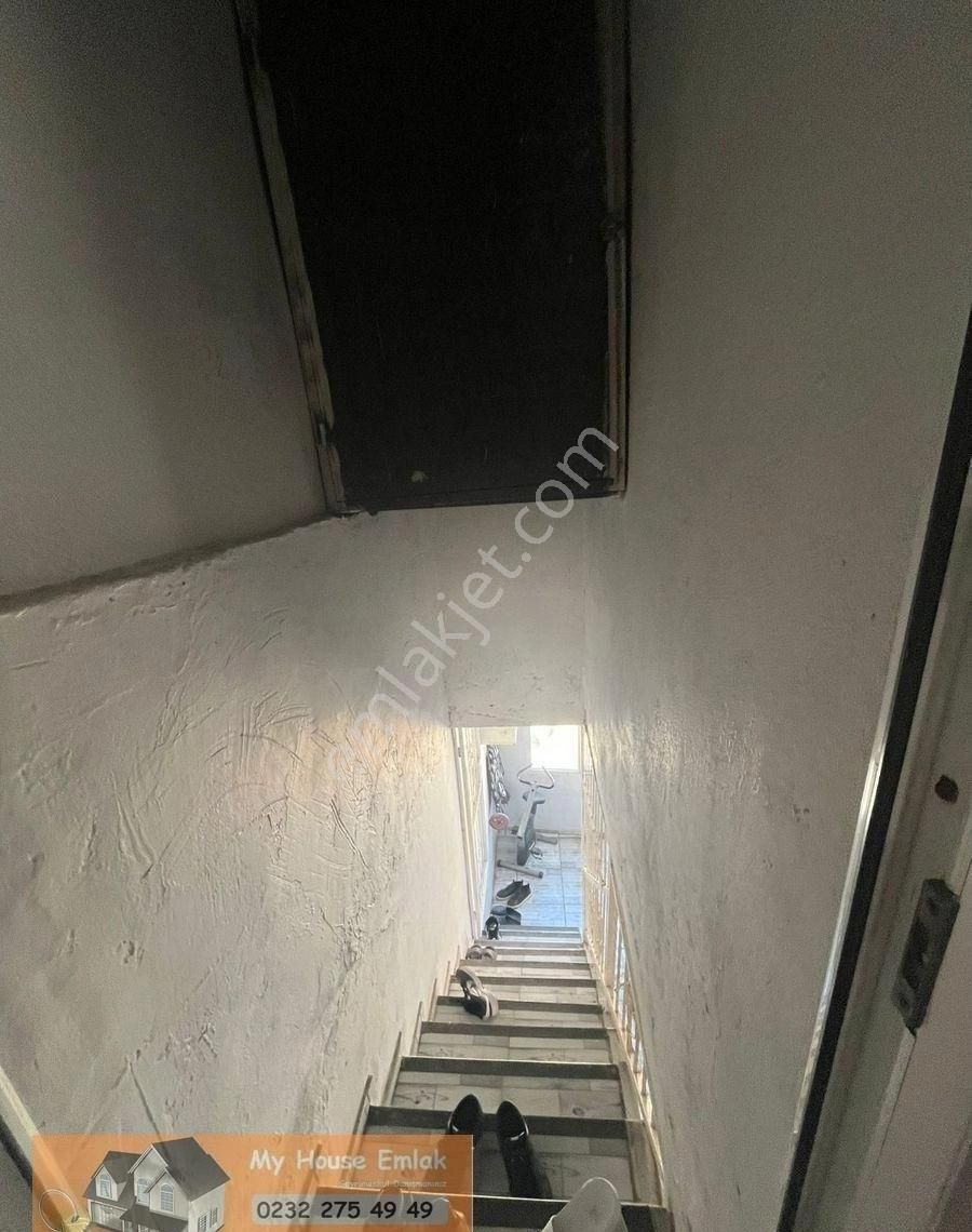 İzmir Konak Ferahlı'da Komple Satılık Bina Yatırım Fırsatı - Görsel 19